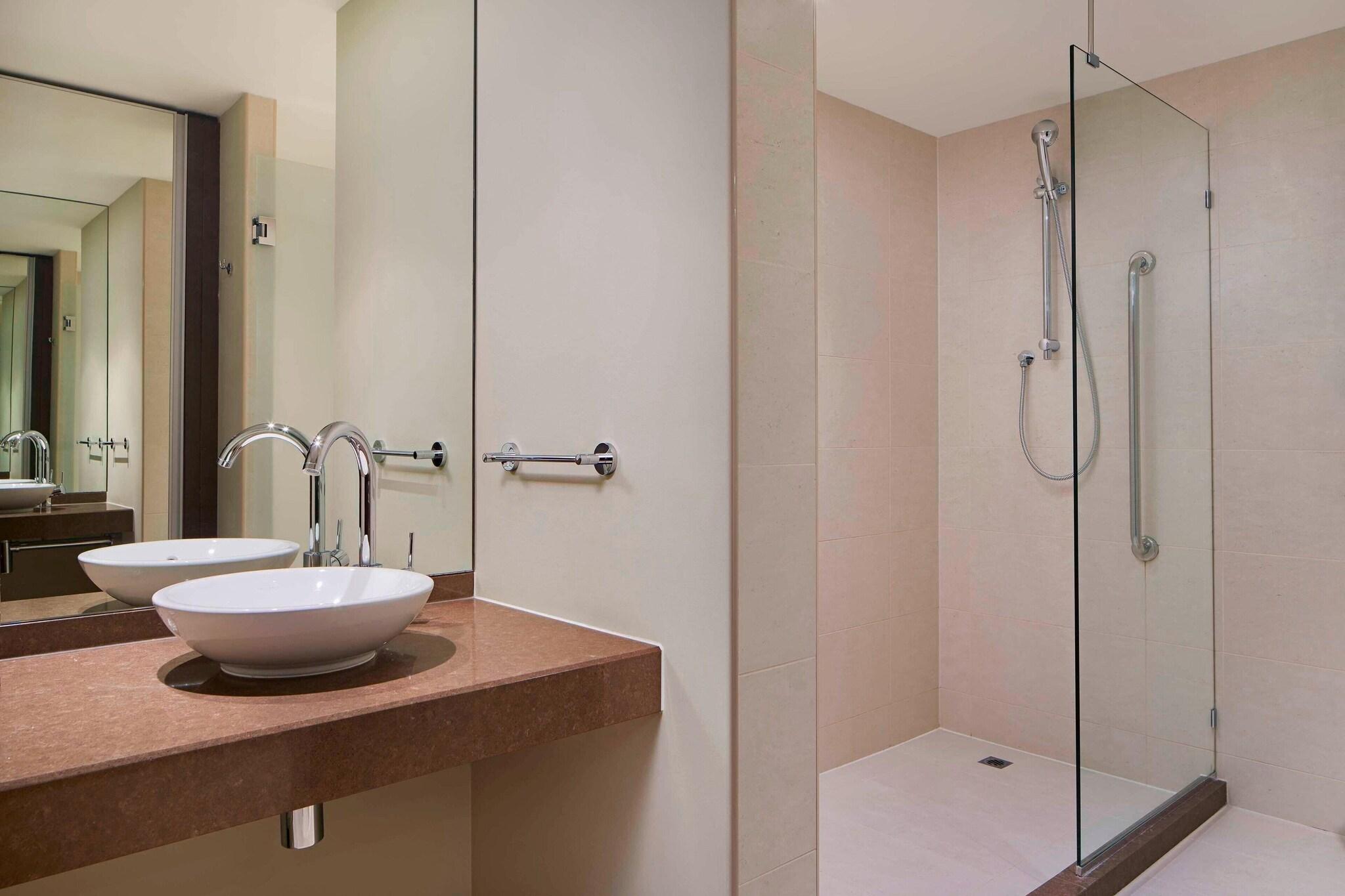 Studio King Size Bed