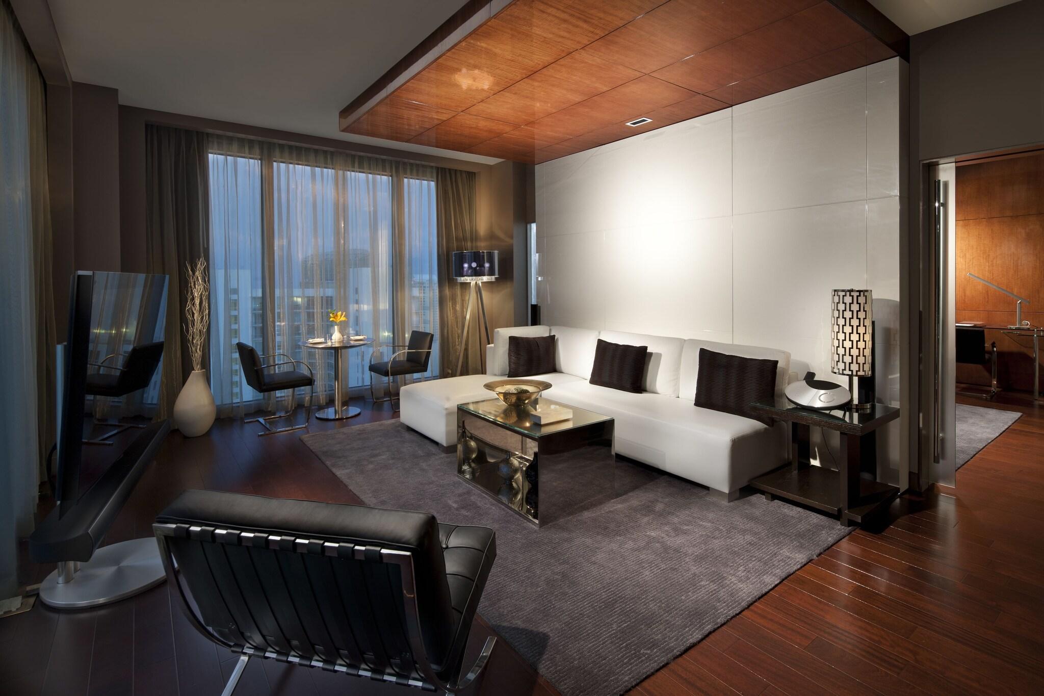 Suite Executive City View