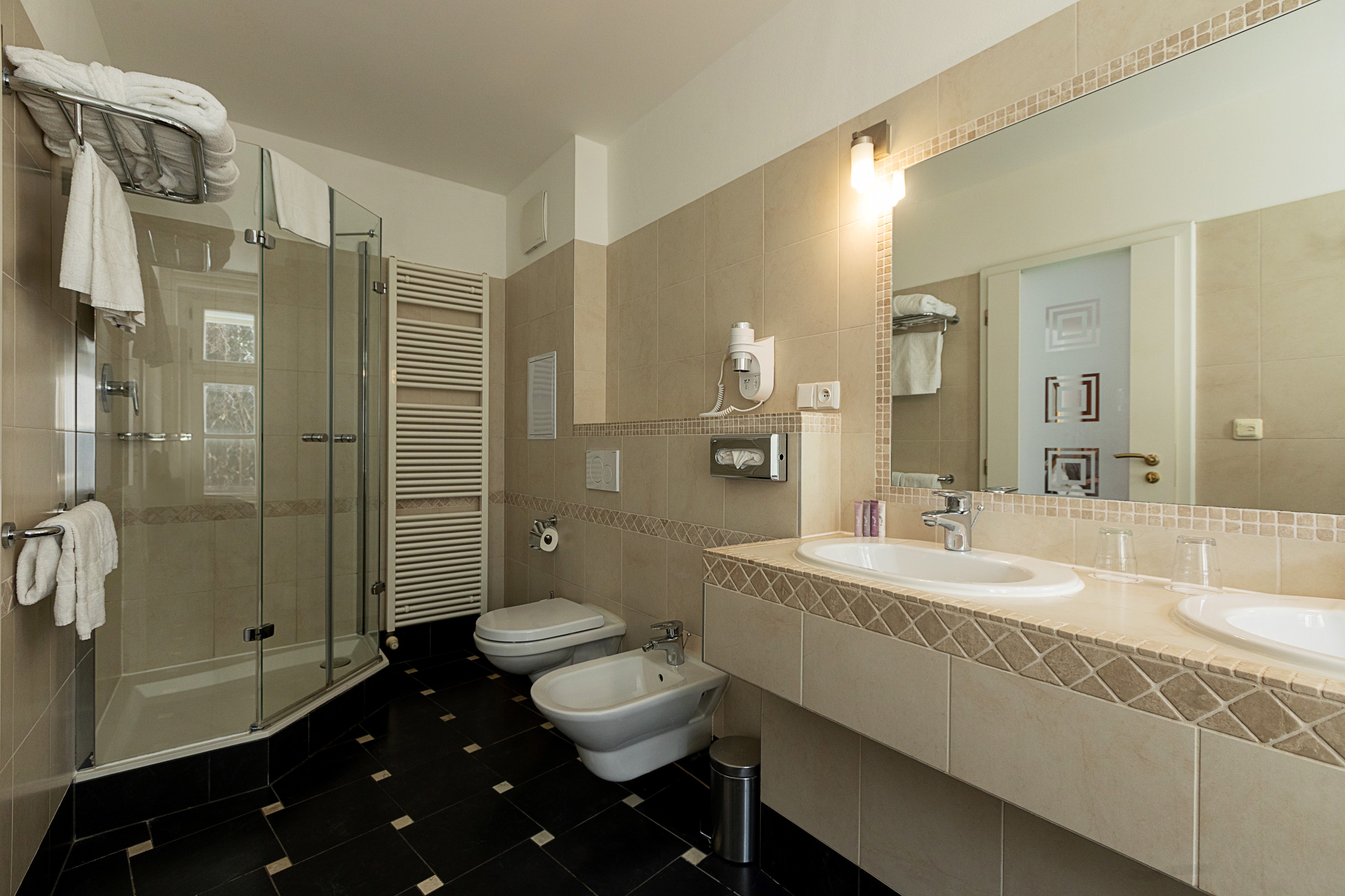 Double or Twin Deluxe