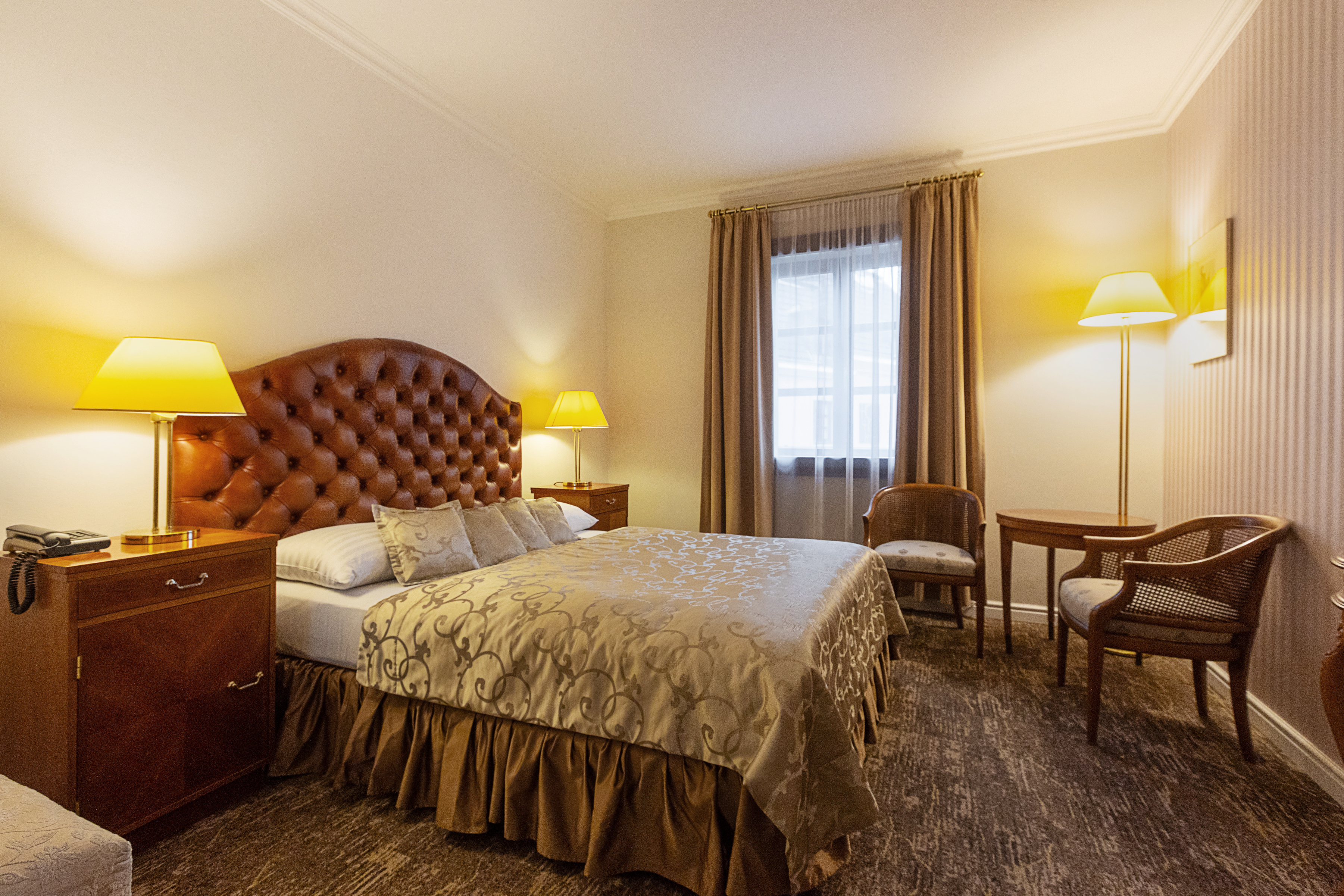 Double Queen Size Bed