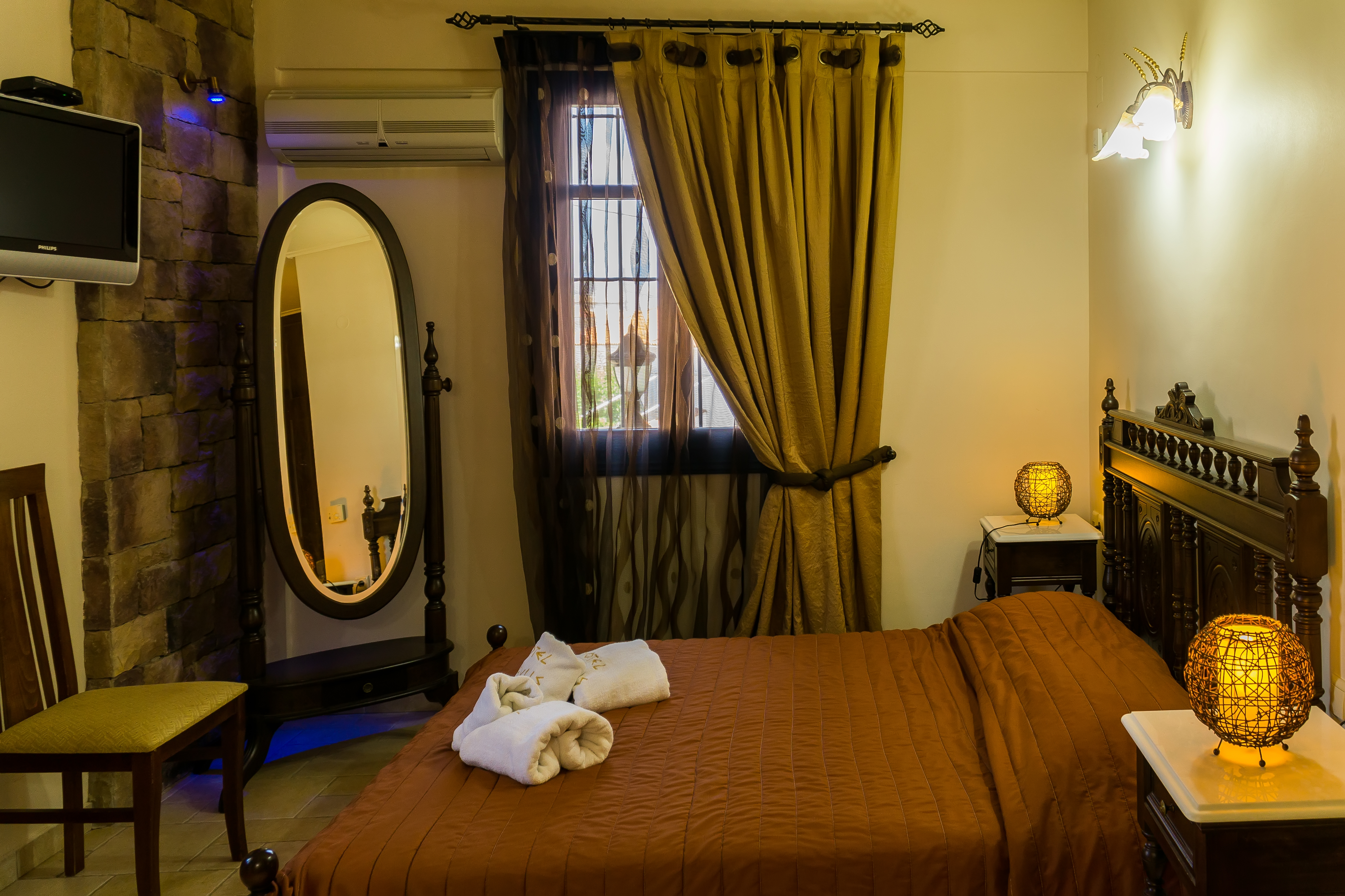 Double or Twin Standard