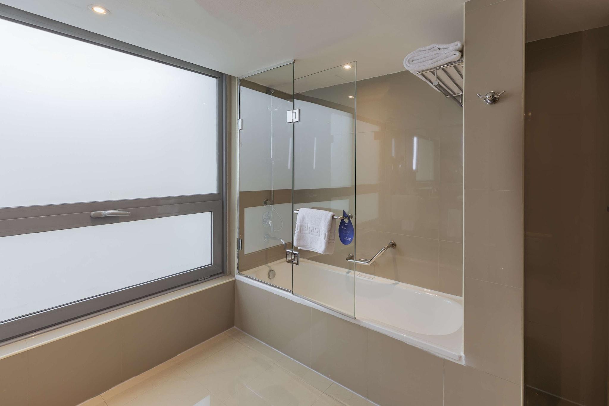 Junior Suite King Size Bed