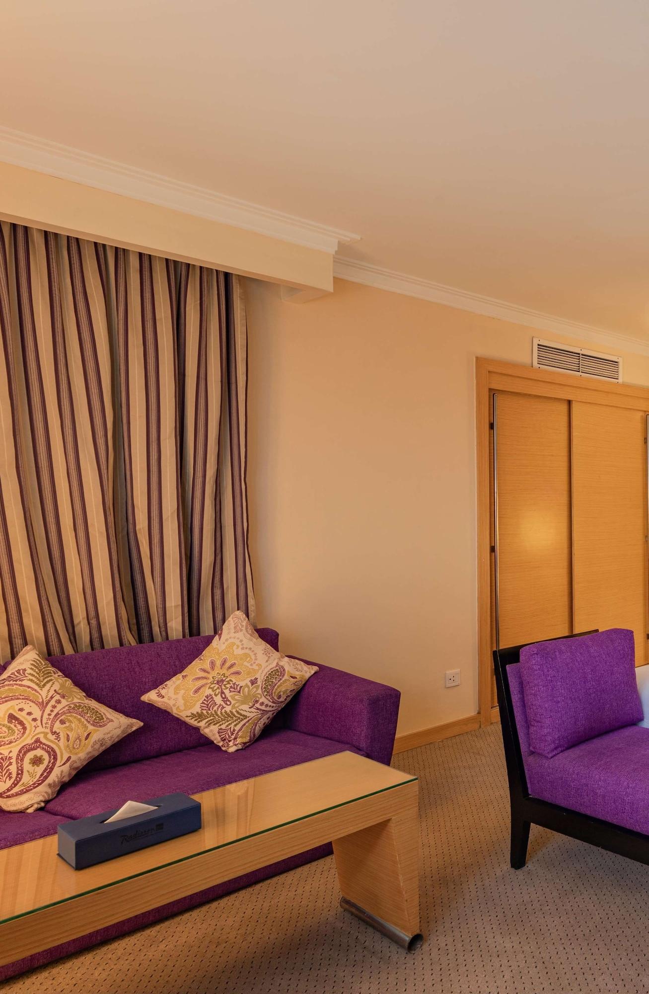 Junior Suite King Size Bed