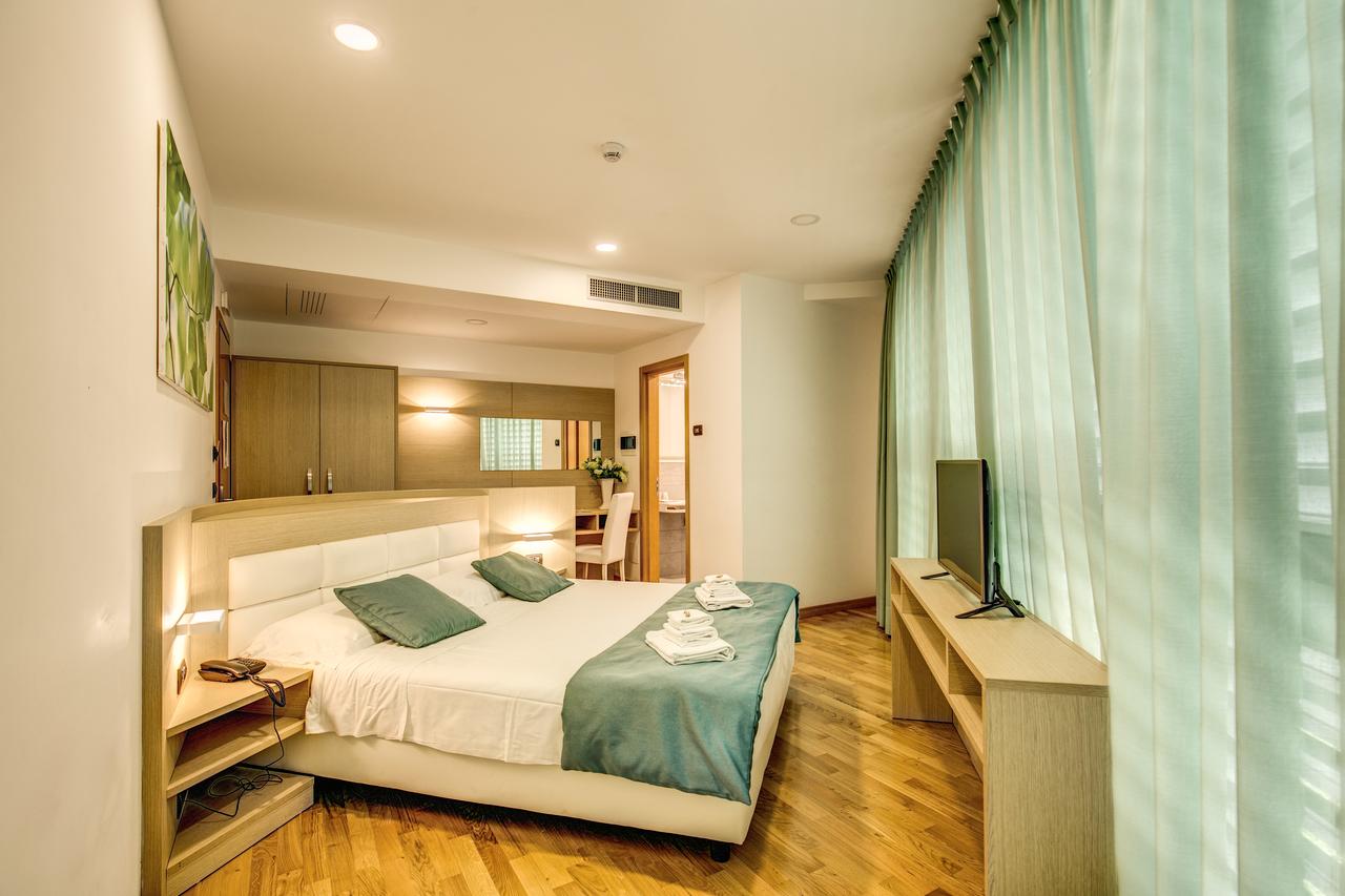 Double or Twin Superior