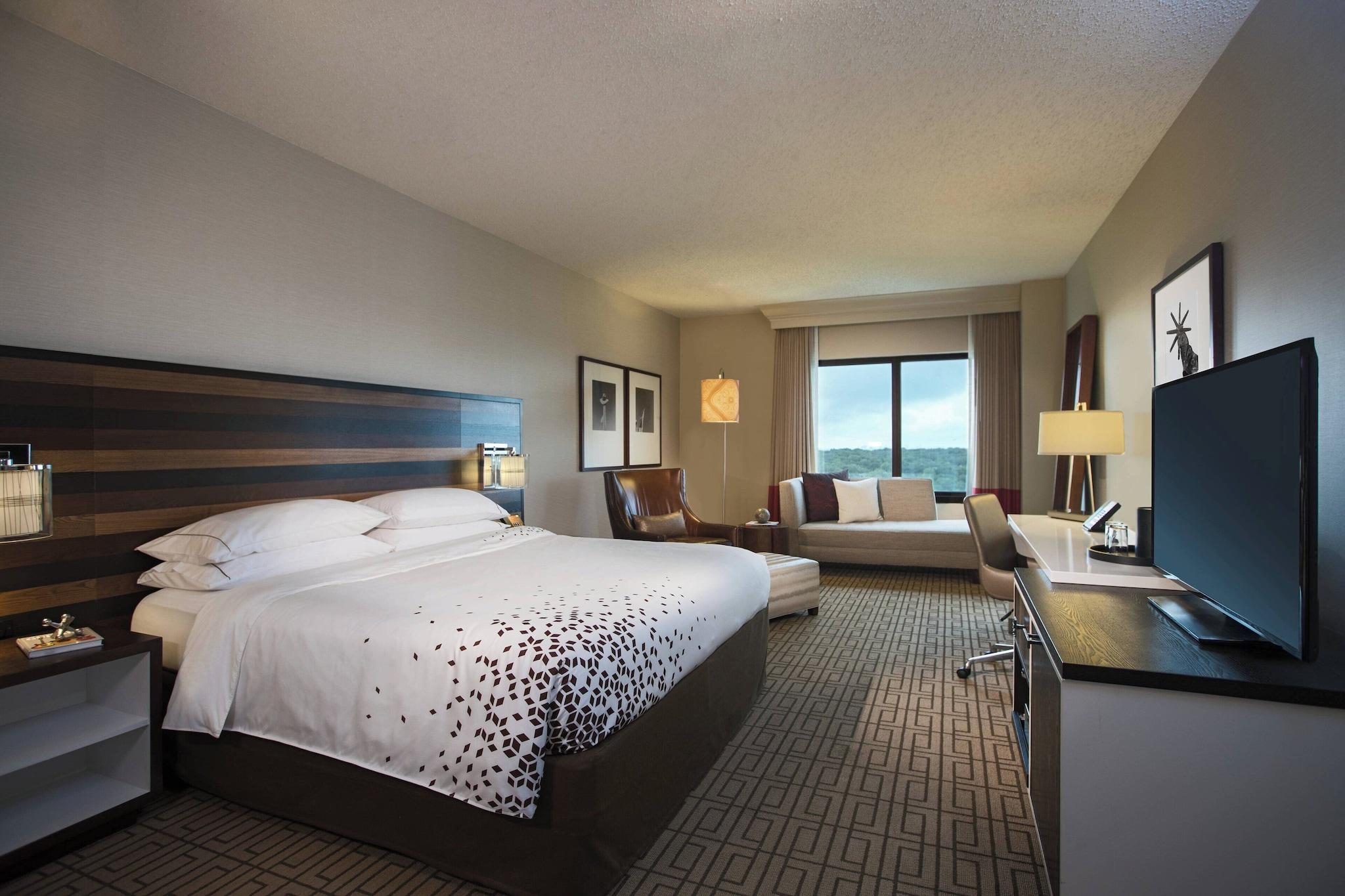 Double Accessible King Size Bed