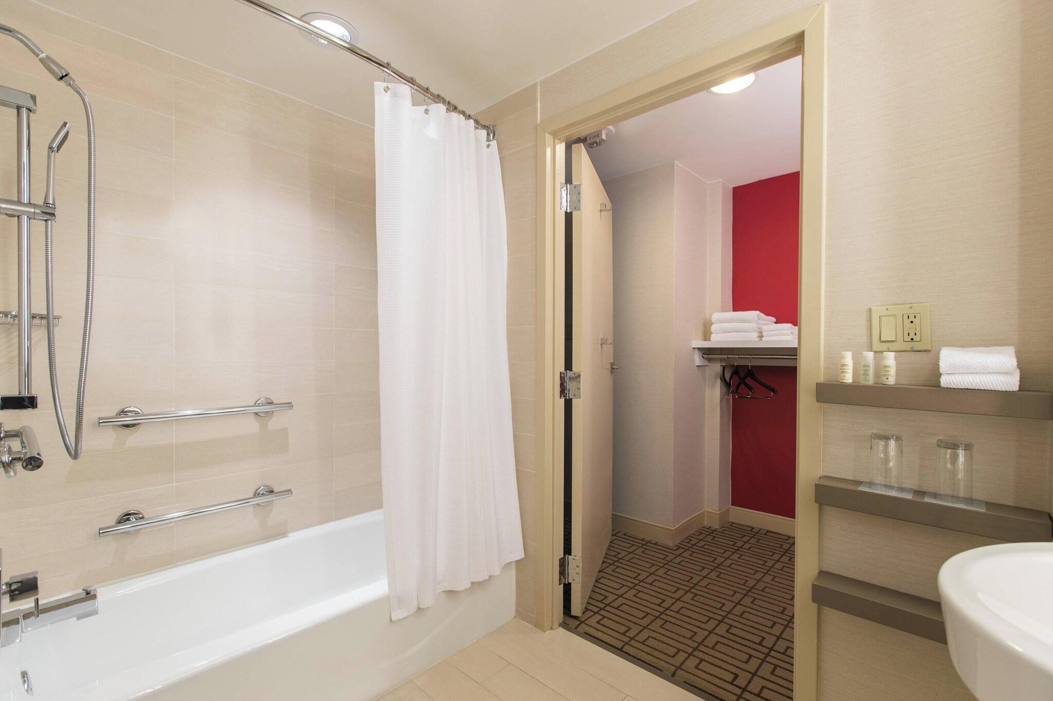 Double Accessible King Size Bed