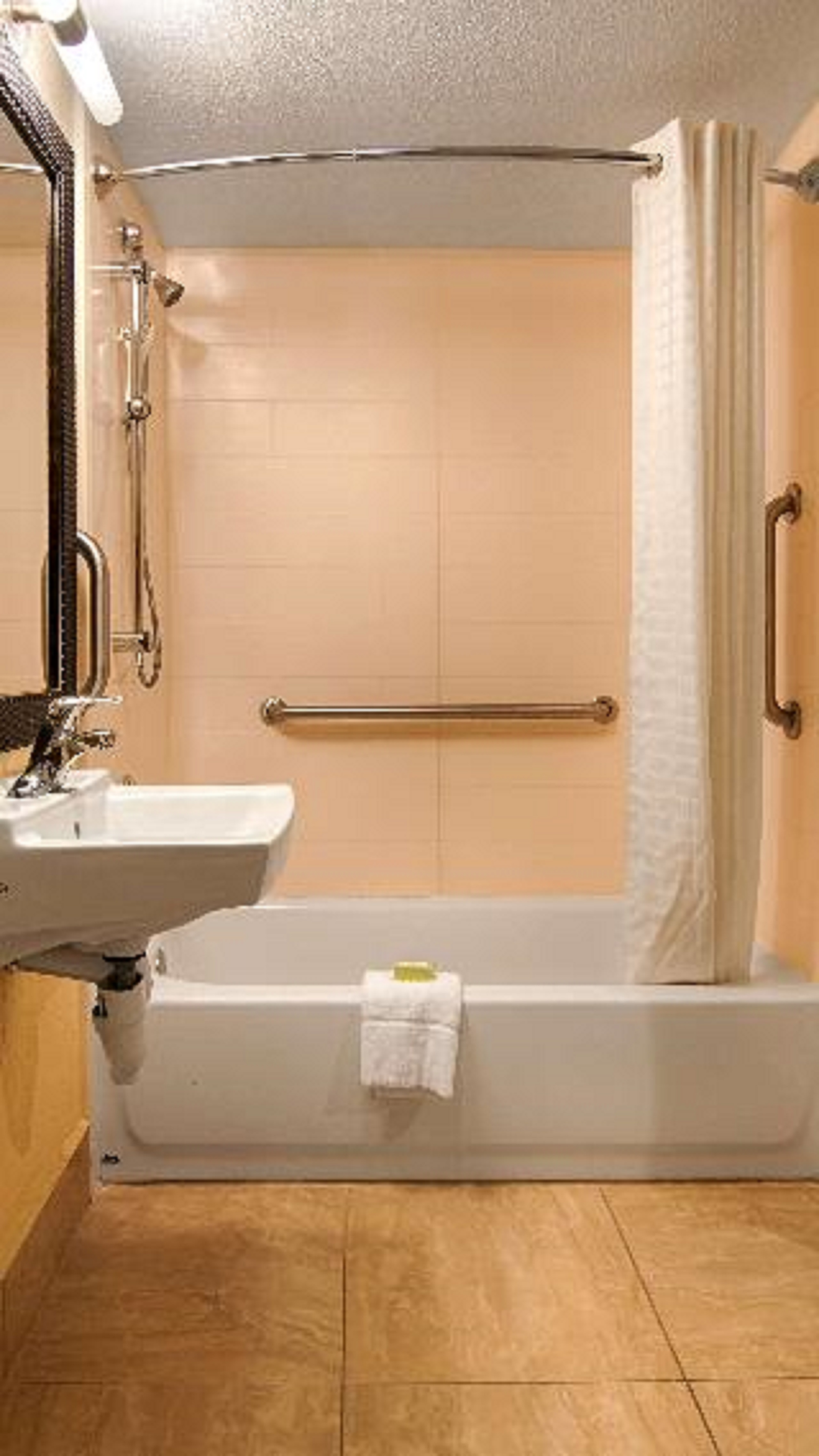 Room Accessible King Size Bed