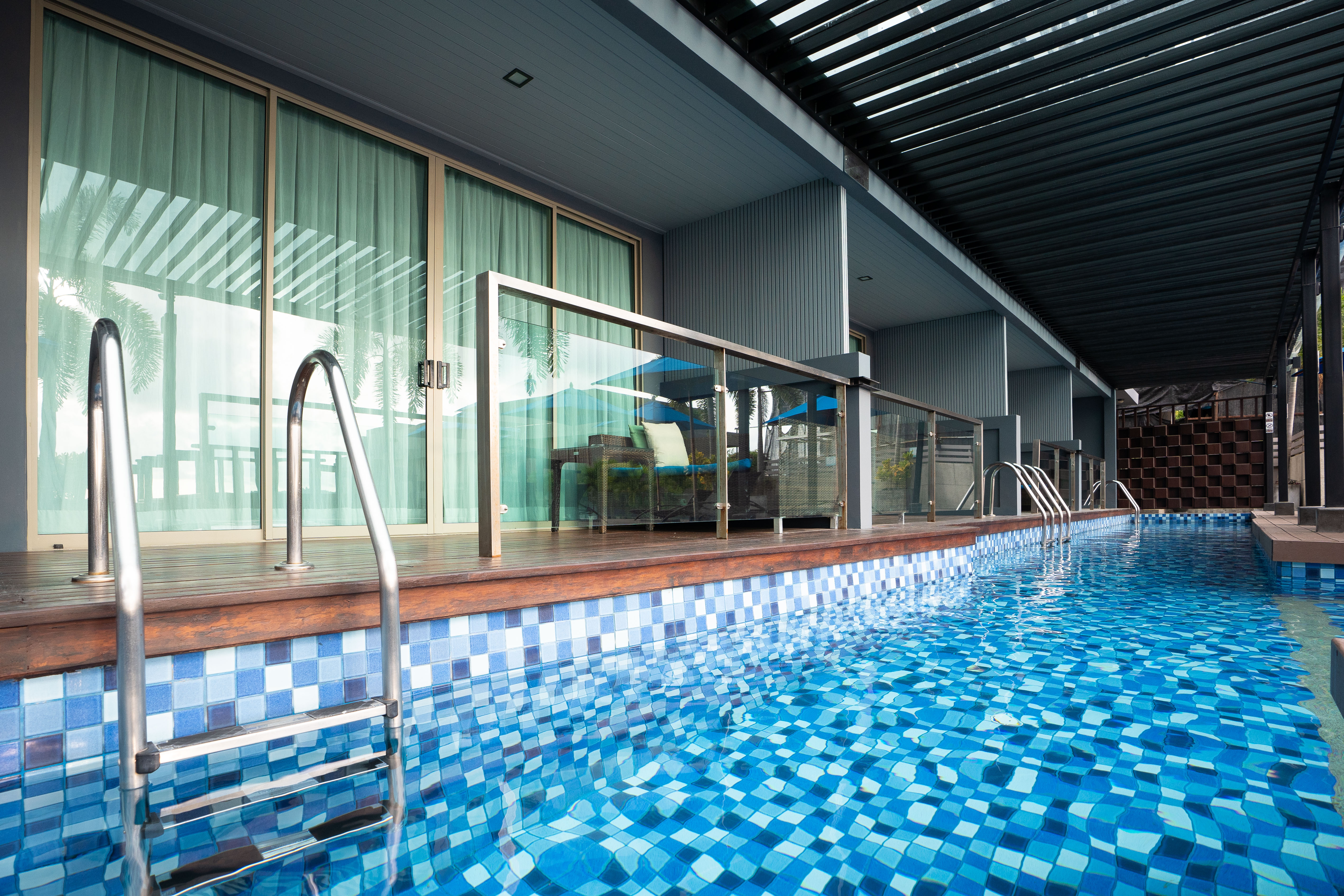 Double Deluxe Pool View