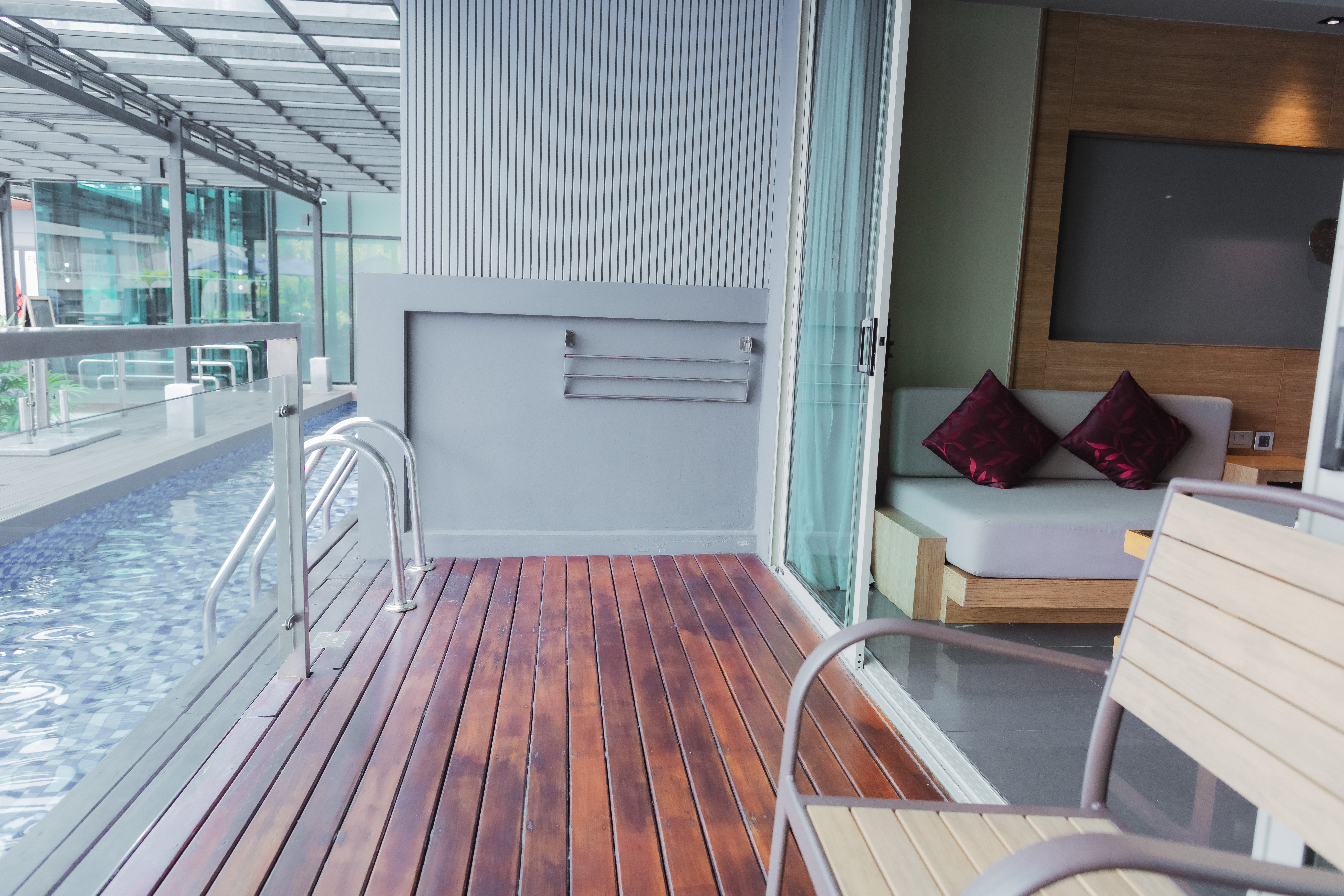 Double Deluxe Pool View