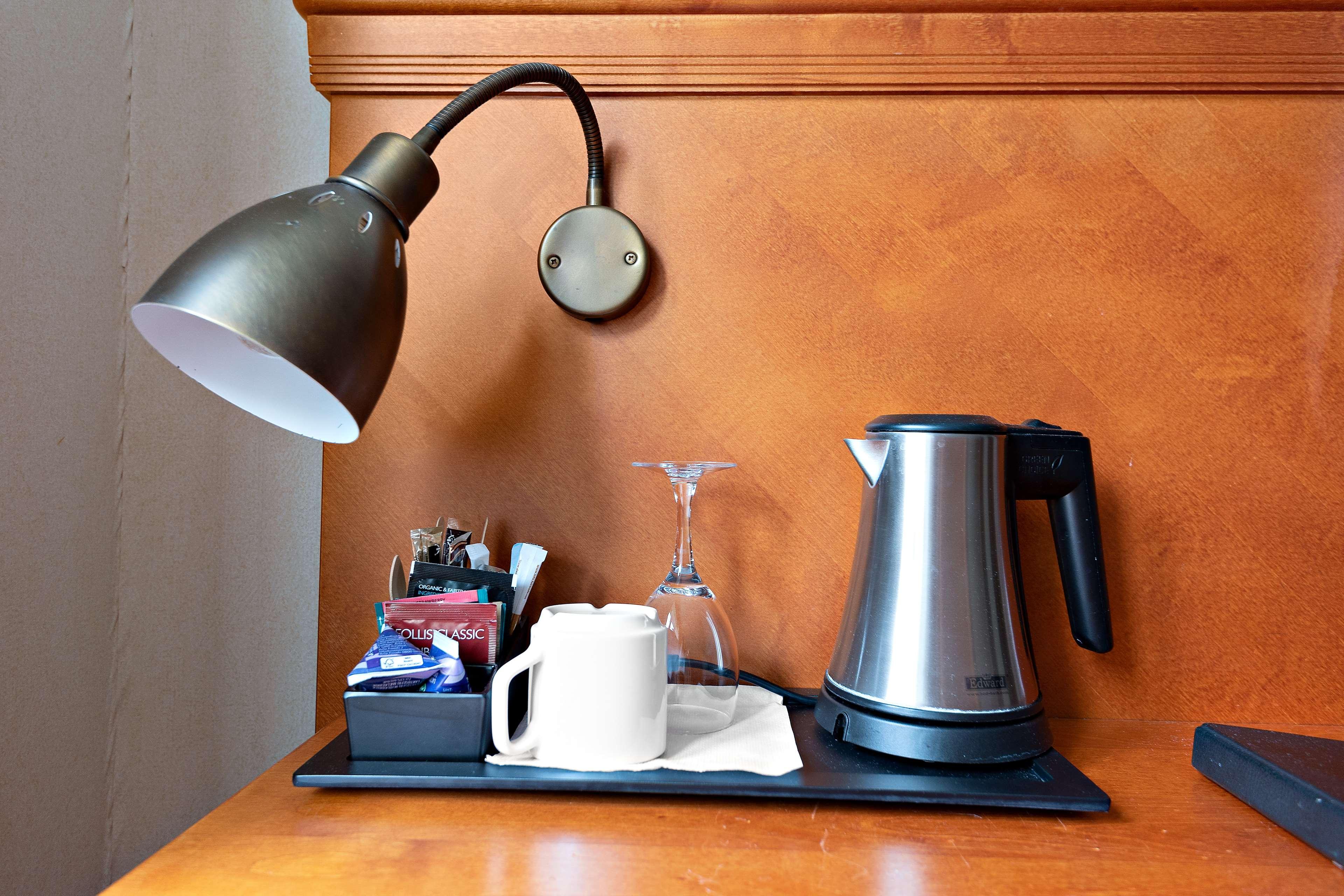 Quadruple Non Smoking