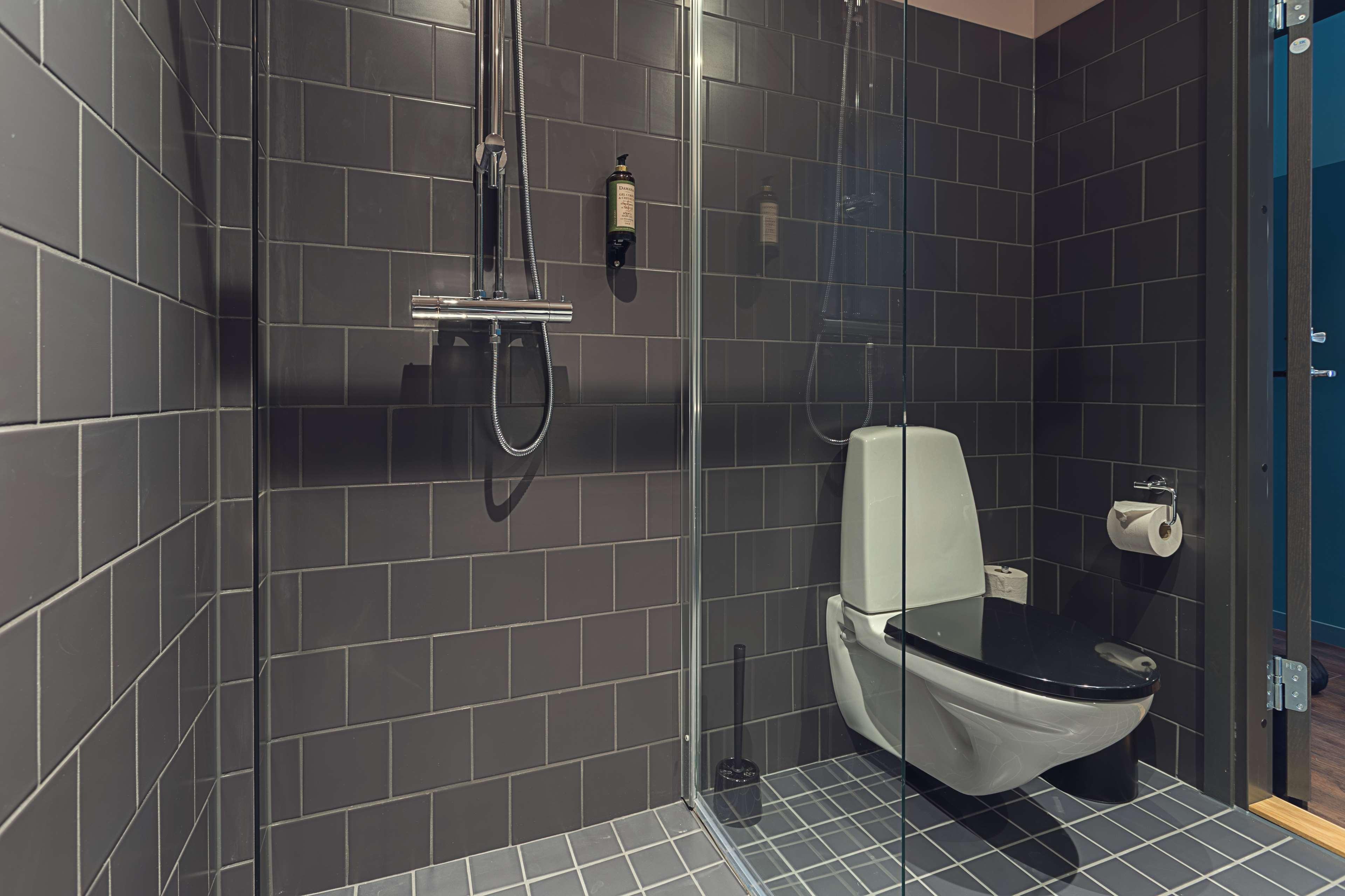 Double Queen Bed Non Smoking