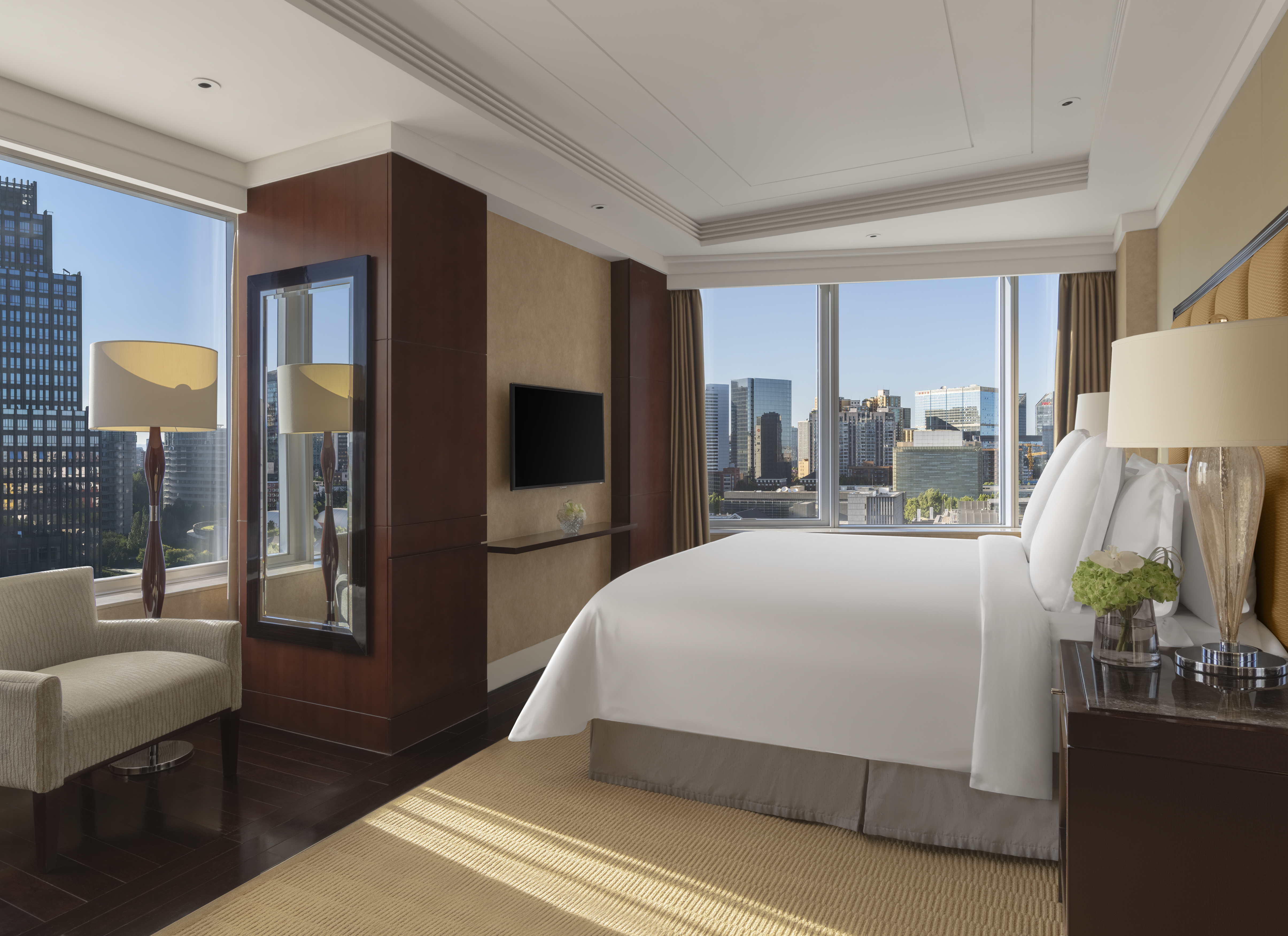 Suite with Views