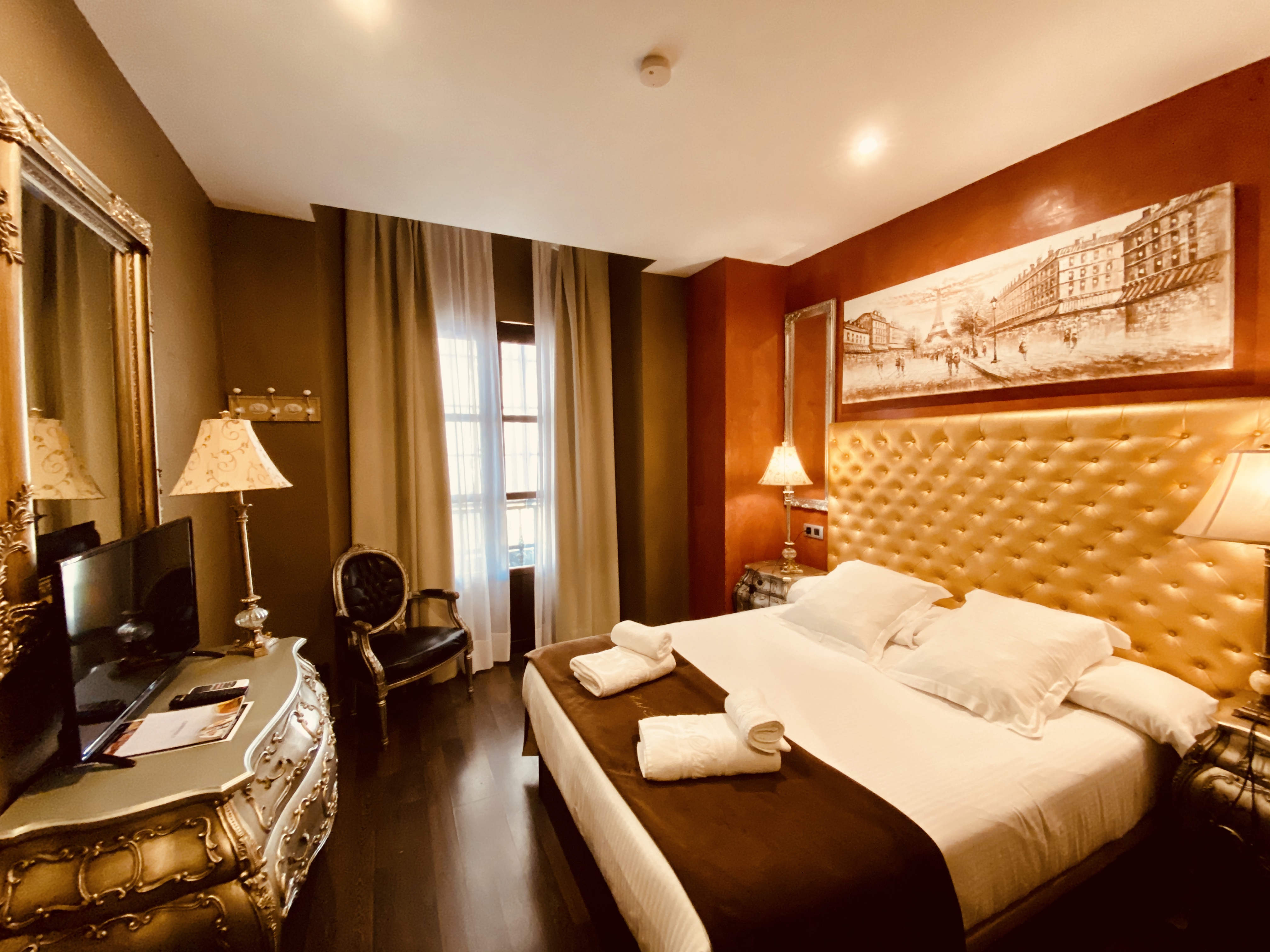 Double or Twin Standard