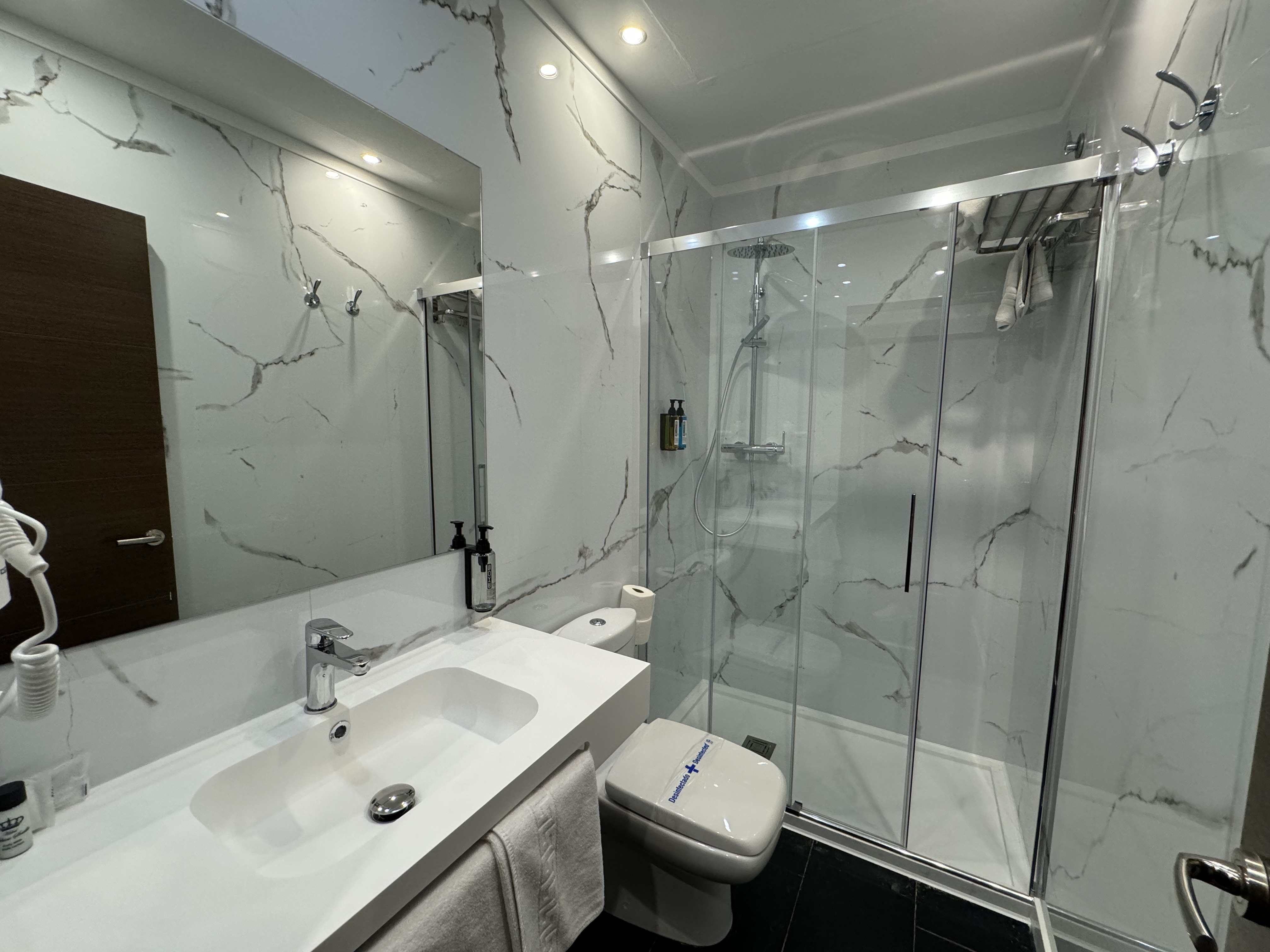 Double or Twin Standard