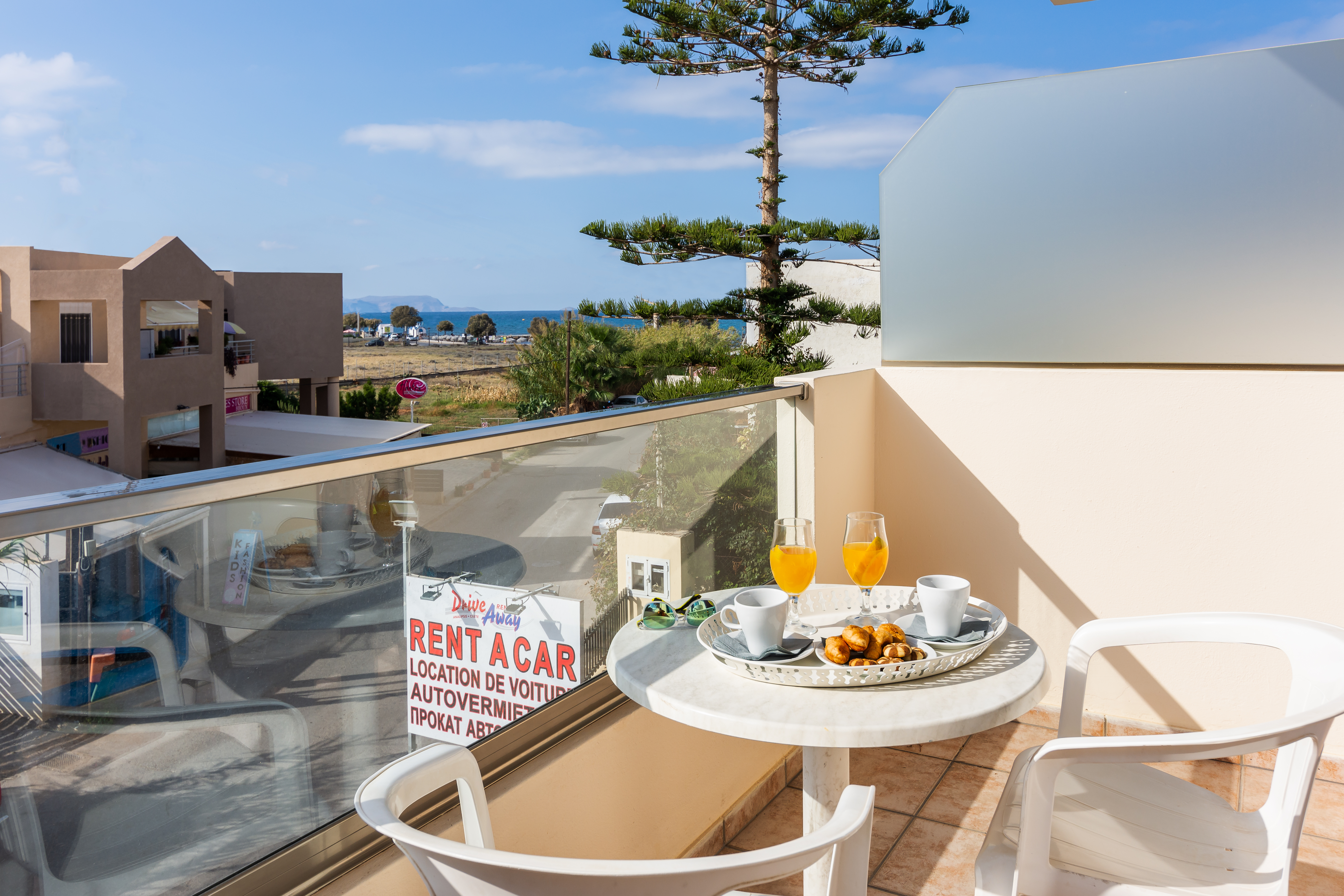 Studio Superior Capacity 3