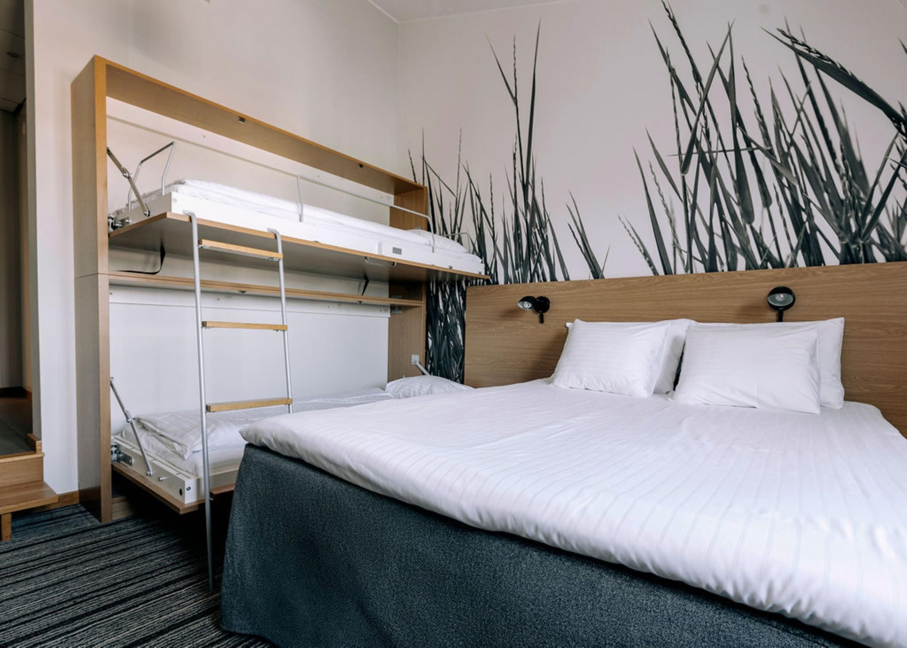 Family Room Capacity 4