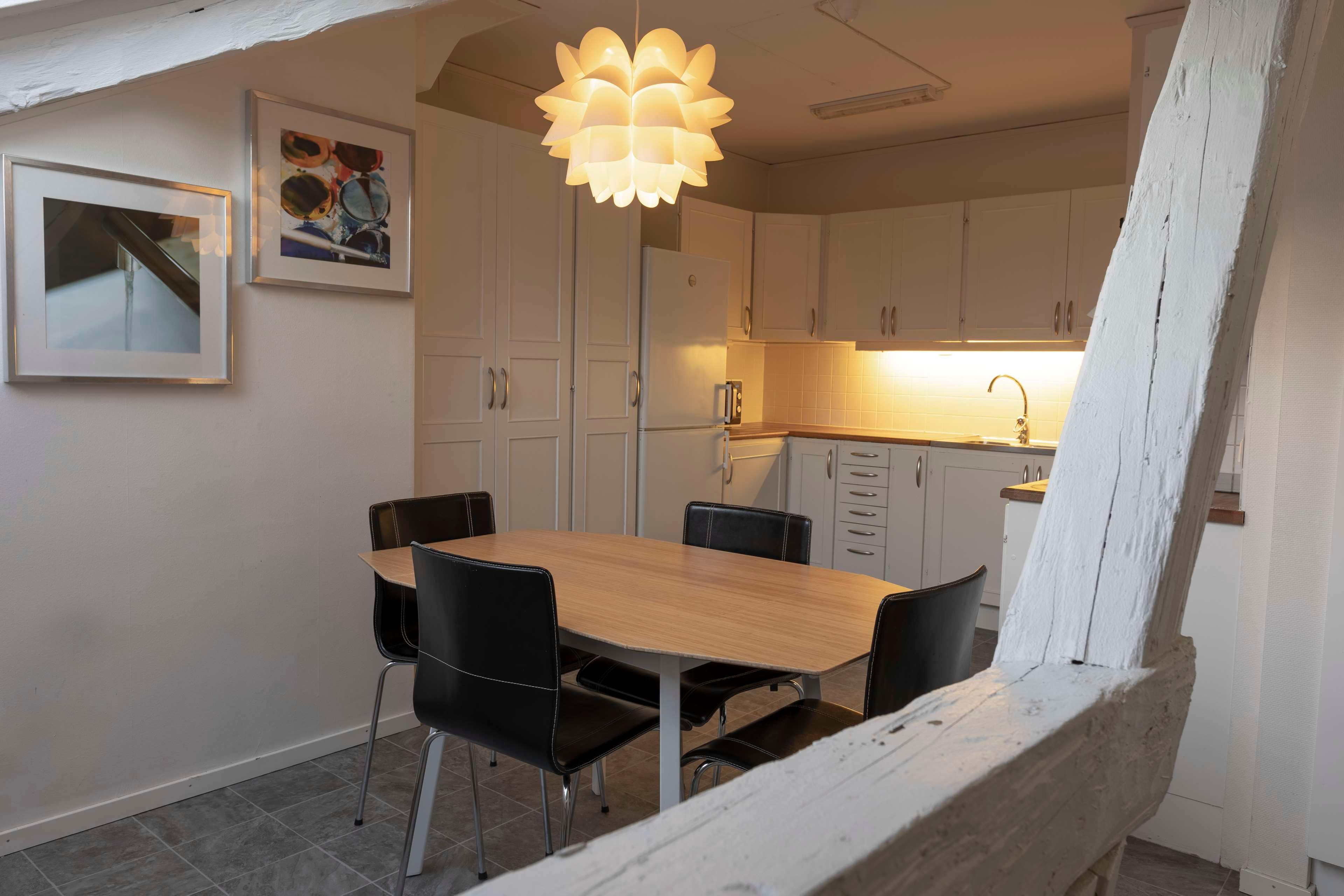 Apartment Capacity 4