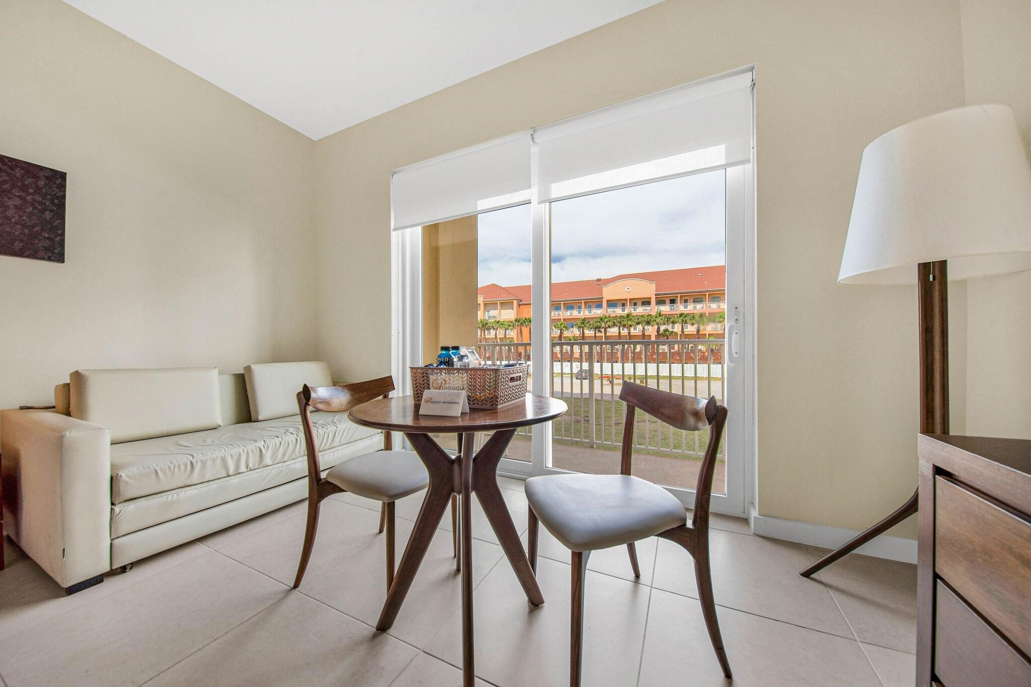 Room Deluxe Resort View