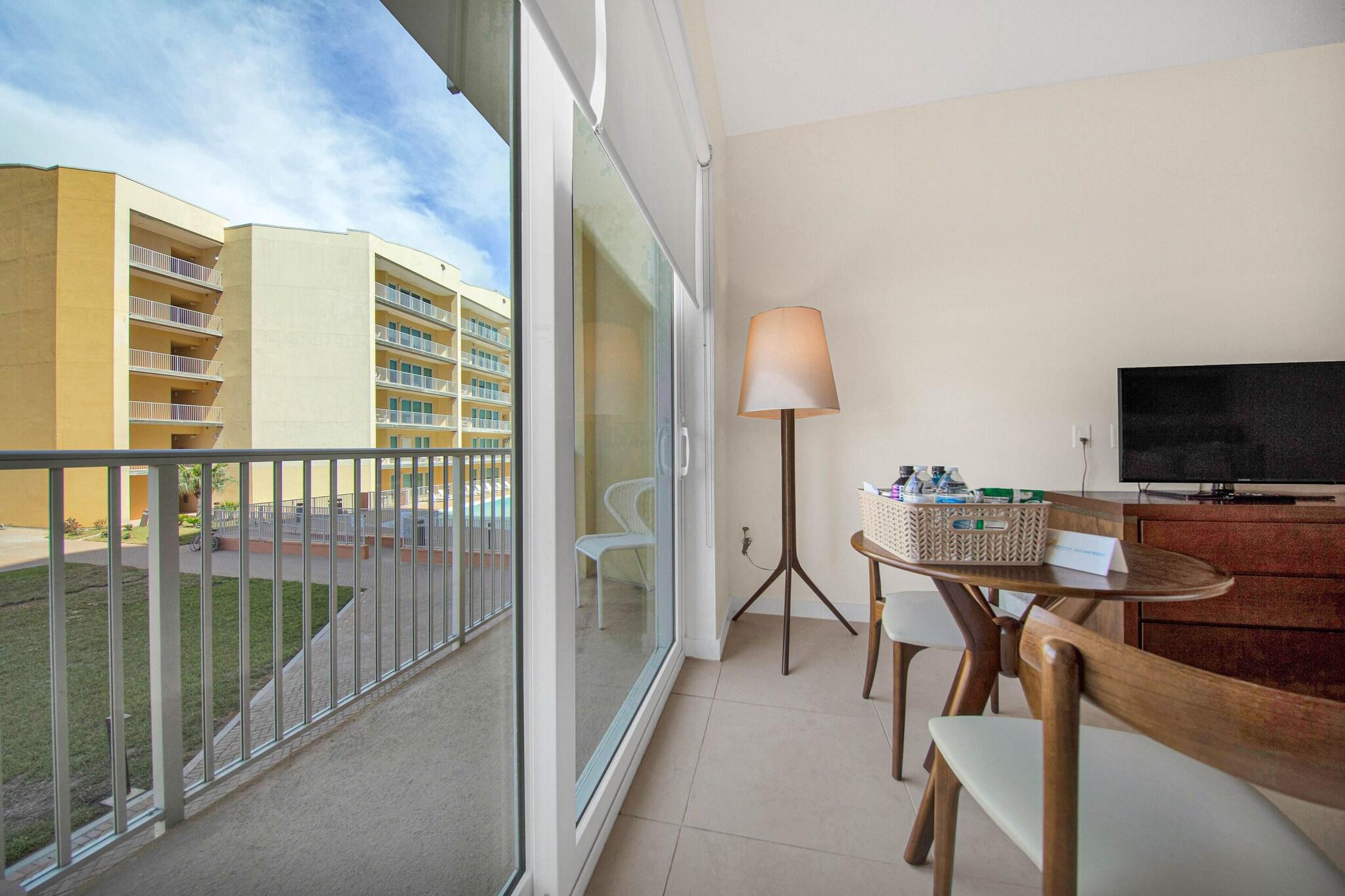 Room Deluxe Resort View