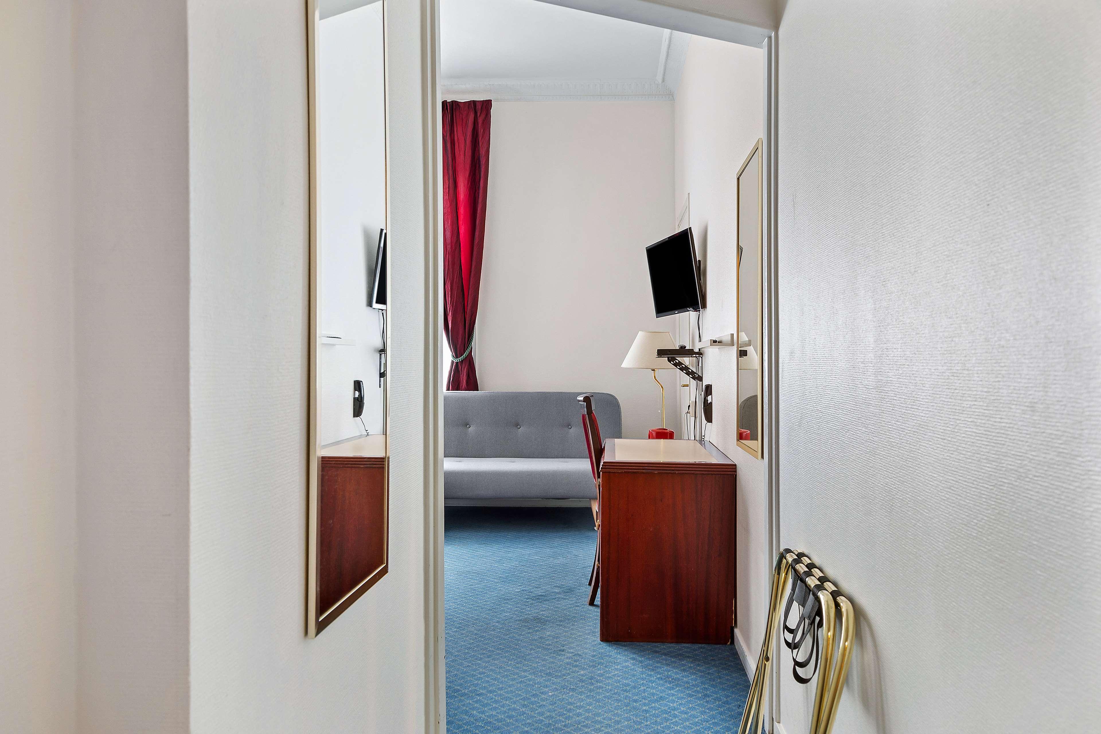 Family Room Standard