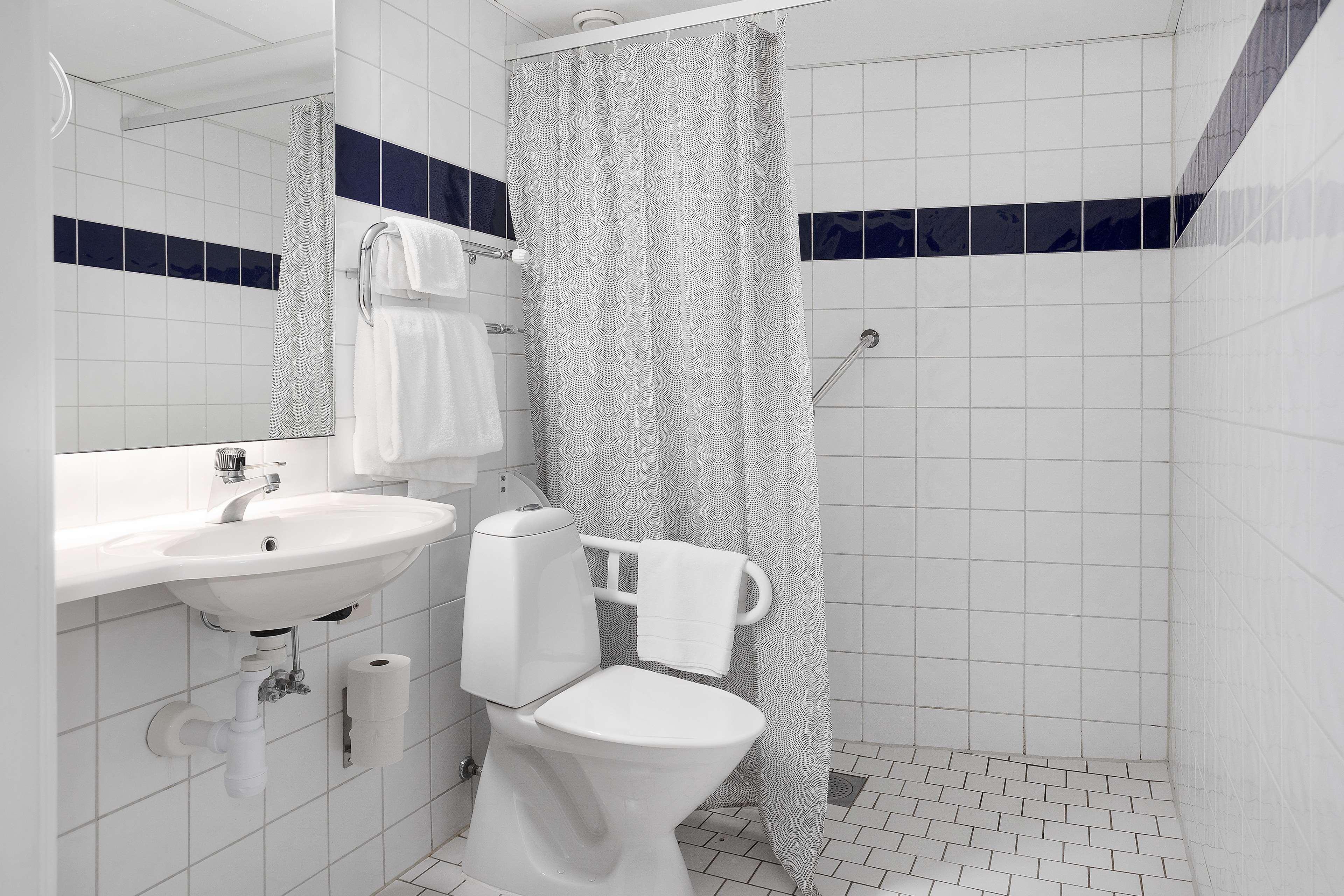 Family Room Capacity 4