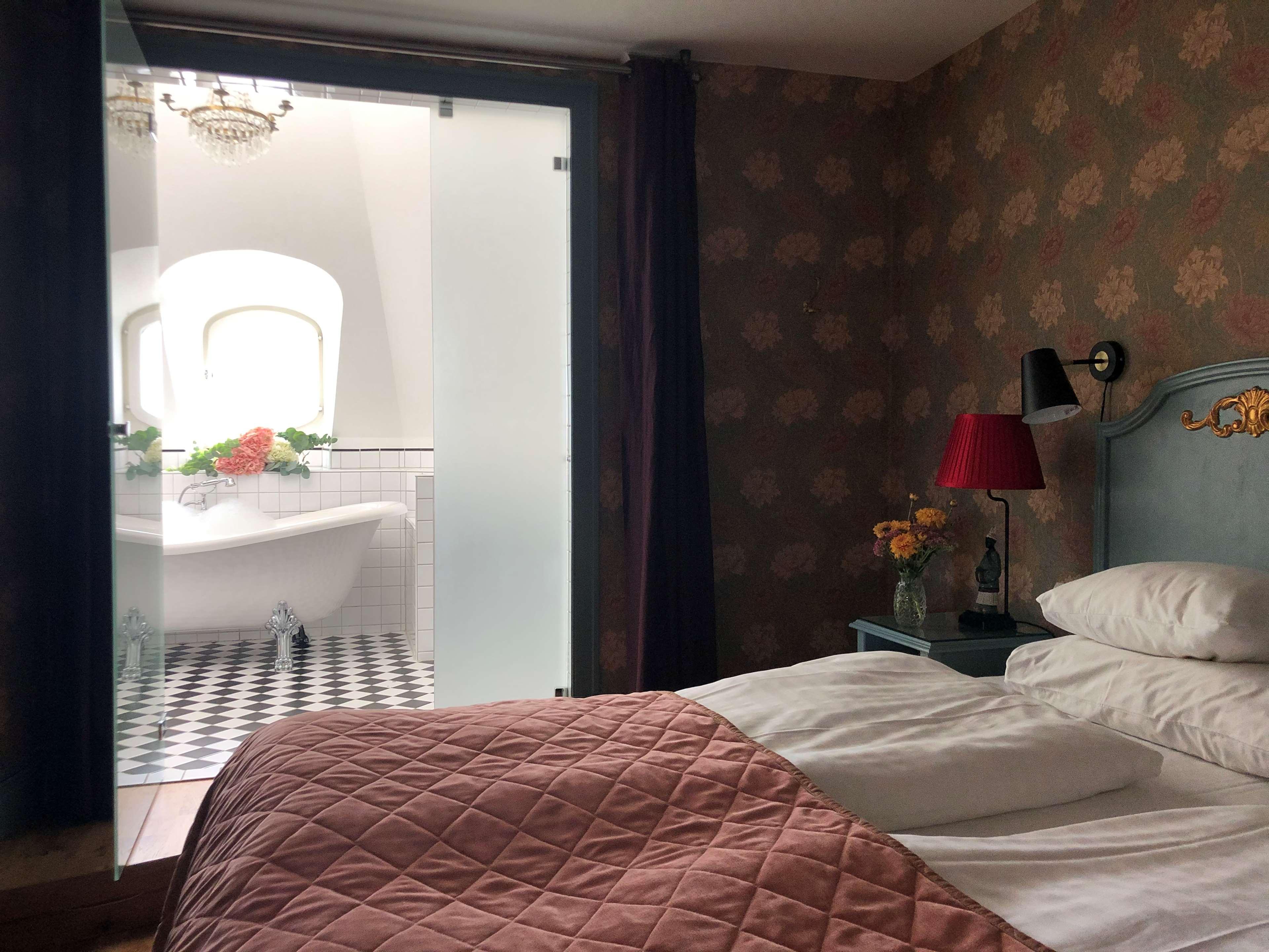 Suite Queen Bed Non Smoking