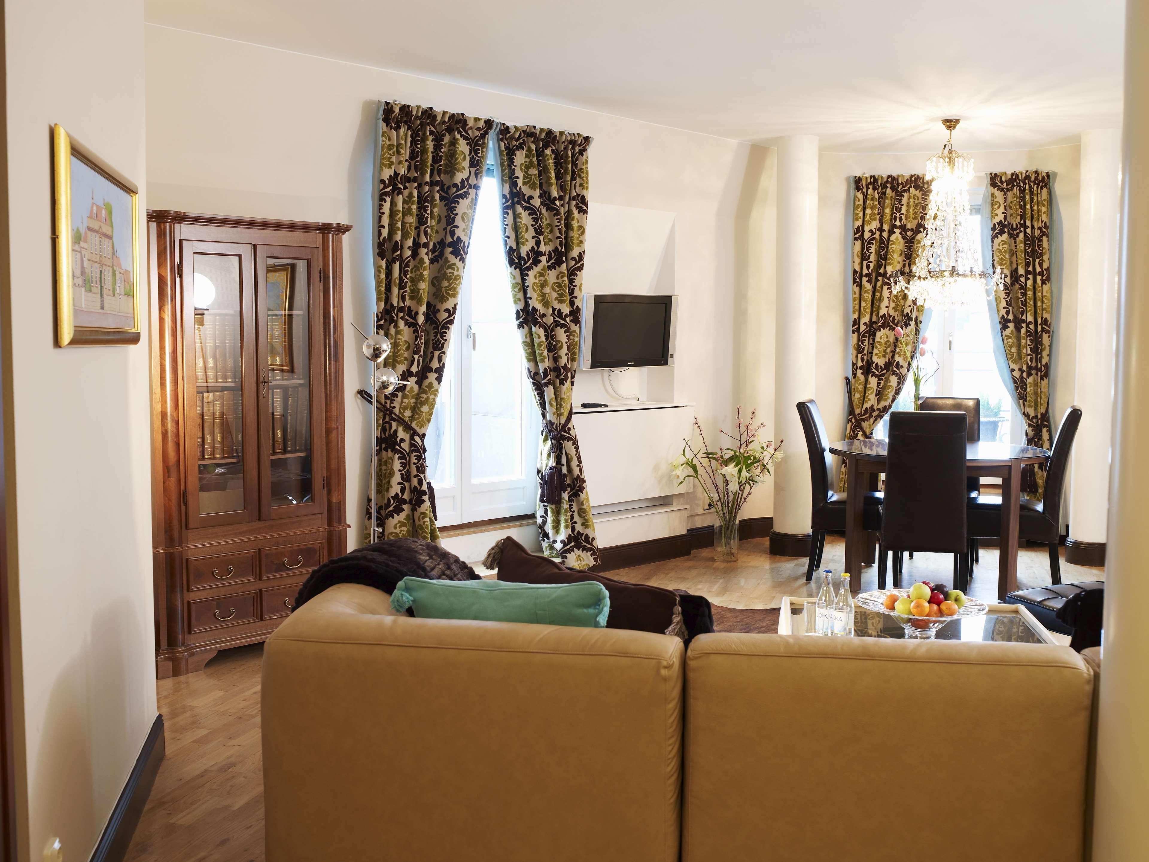 Suite Queen Bed Non Smoking