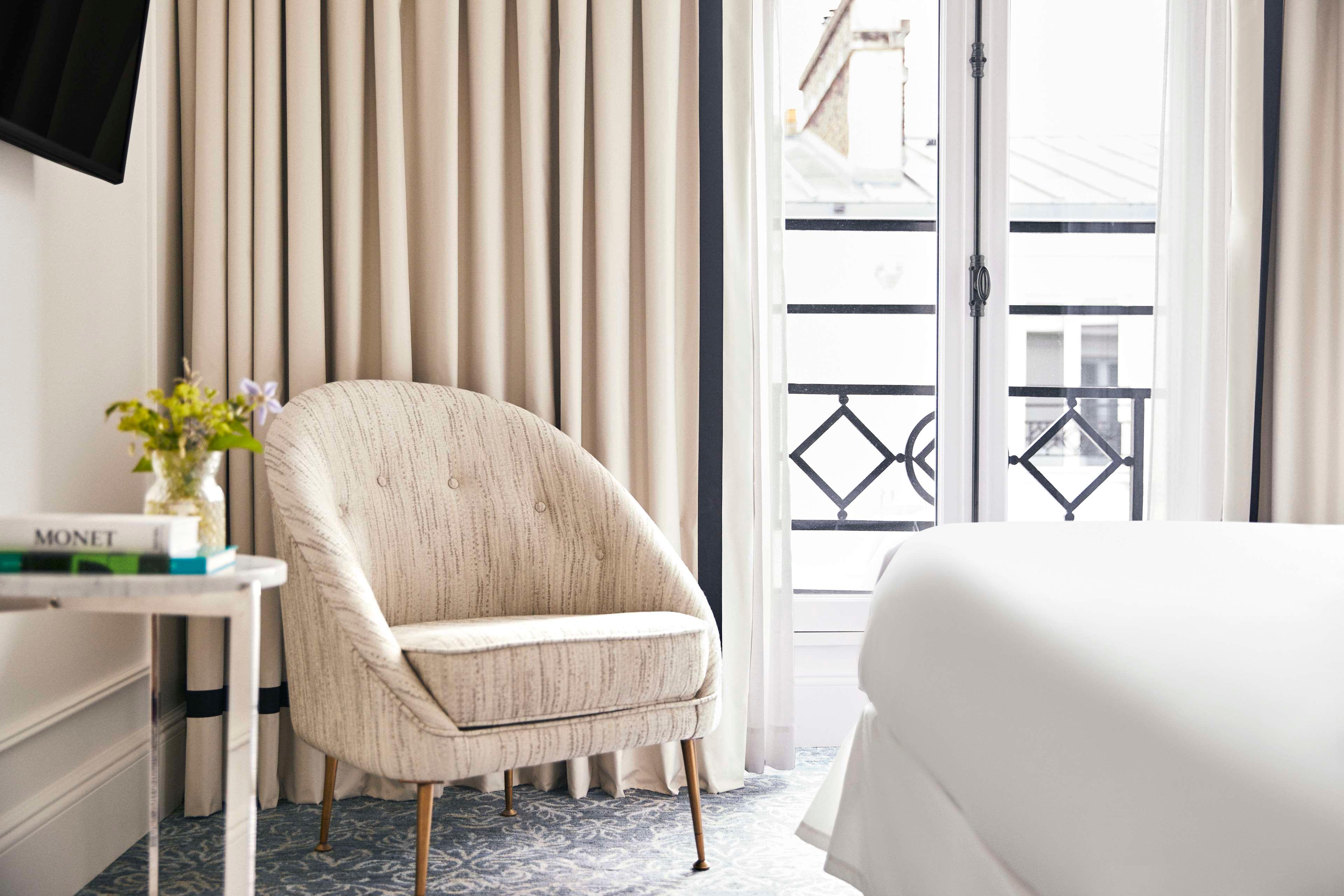 Double Deluxe King Bed