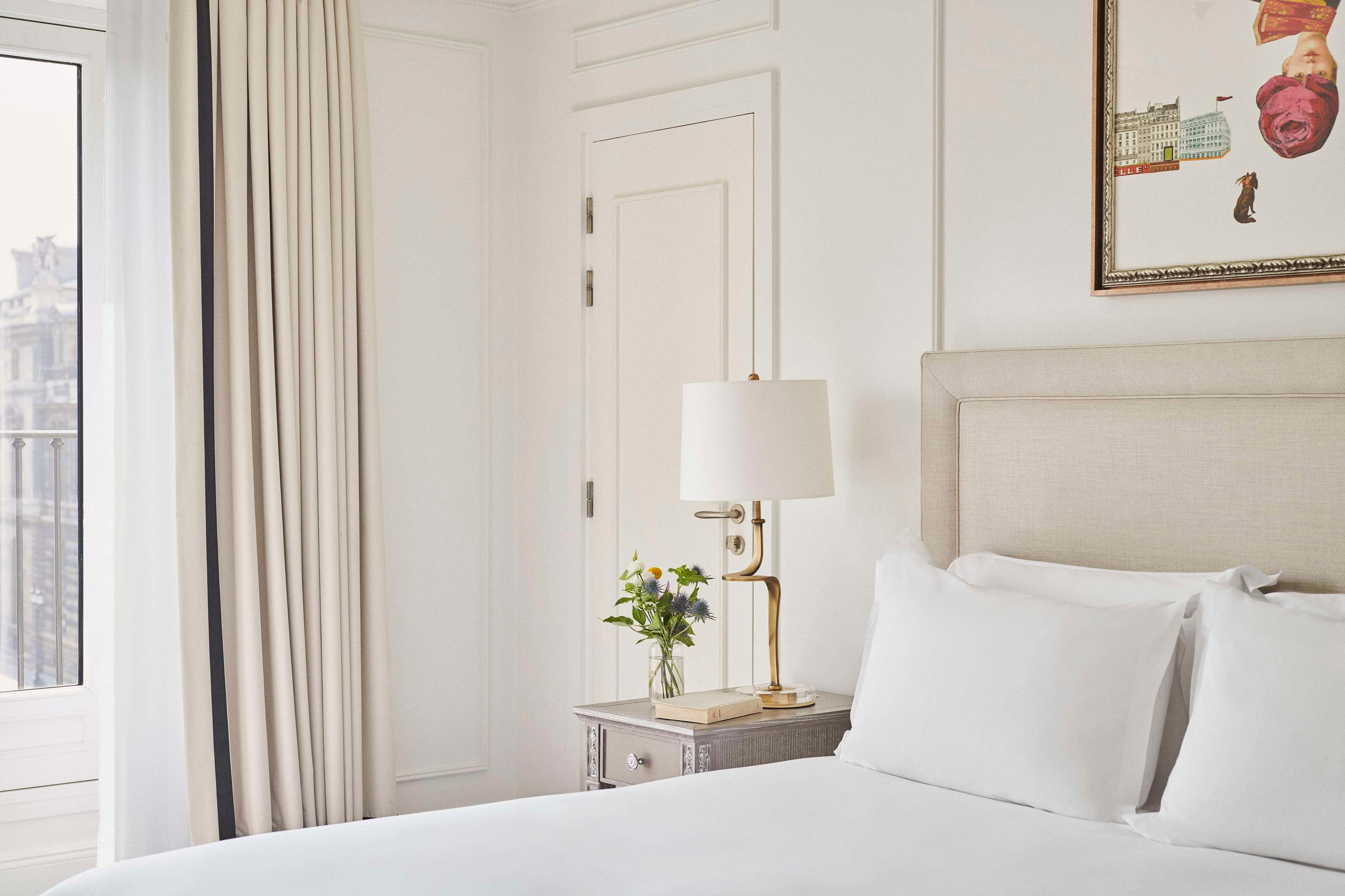 Room Deluxe King Bed