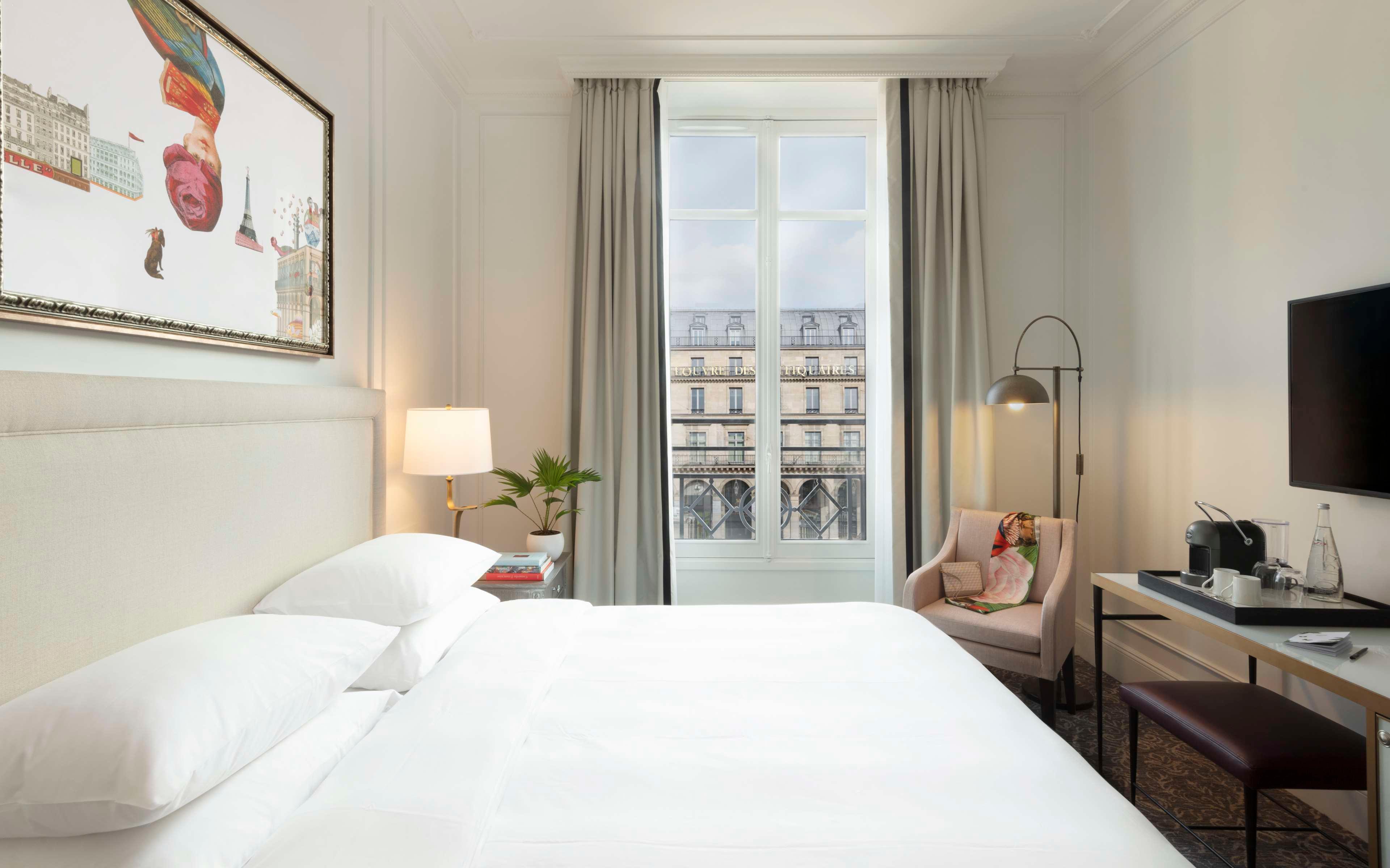 Room Deluxe King Bed