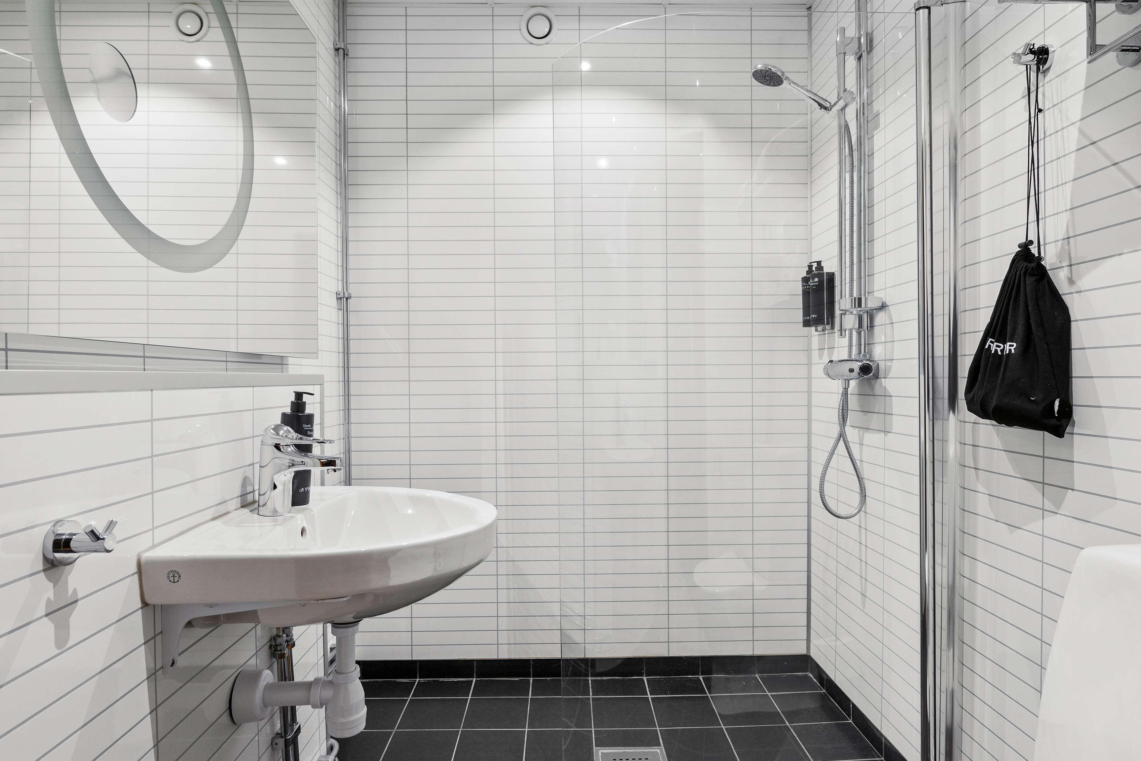 Family Room Capacity 4