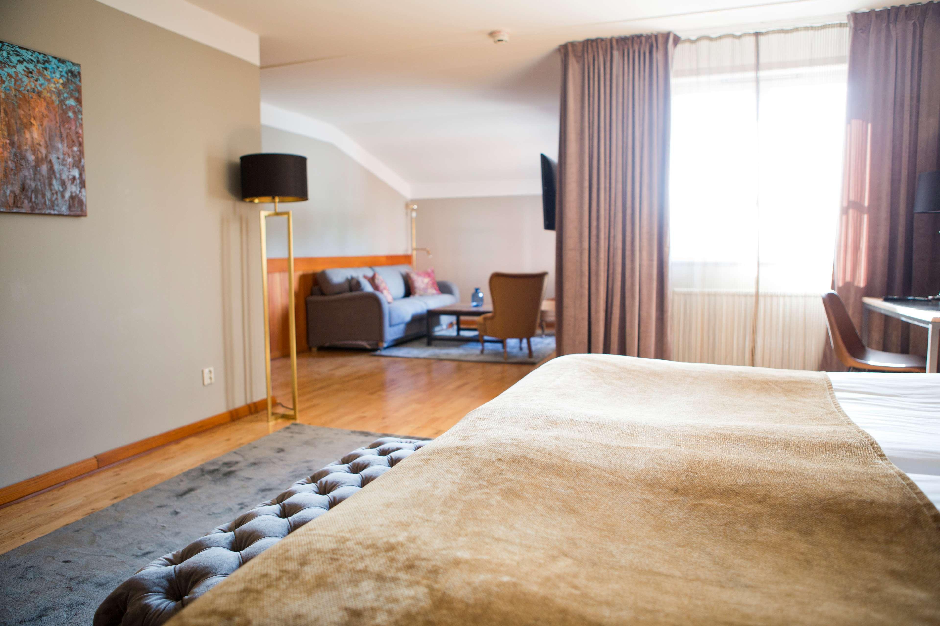 Junior Suite King Size Bed