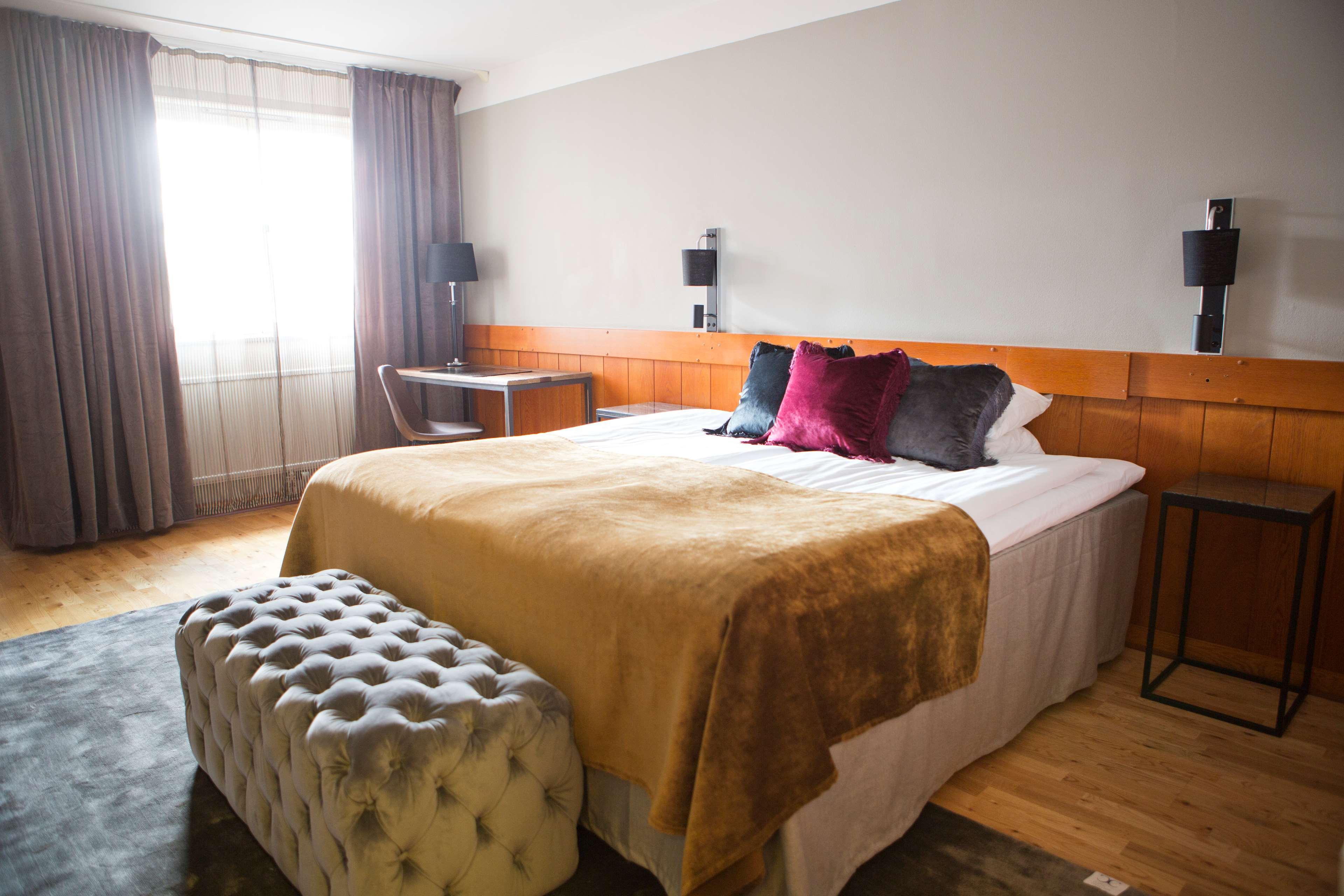 Junior Suite King Size Bed