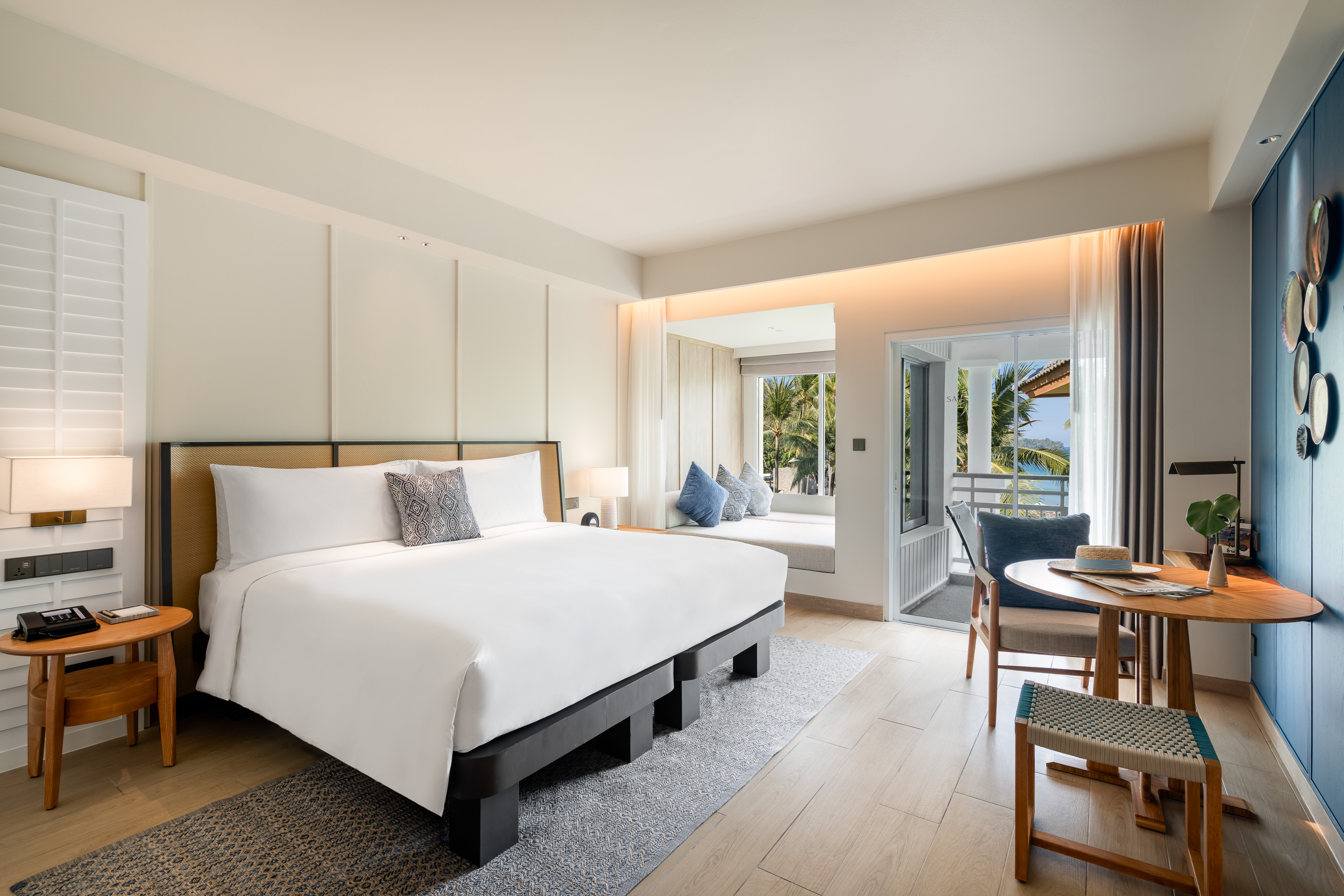 Double Ocean View King Bed