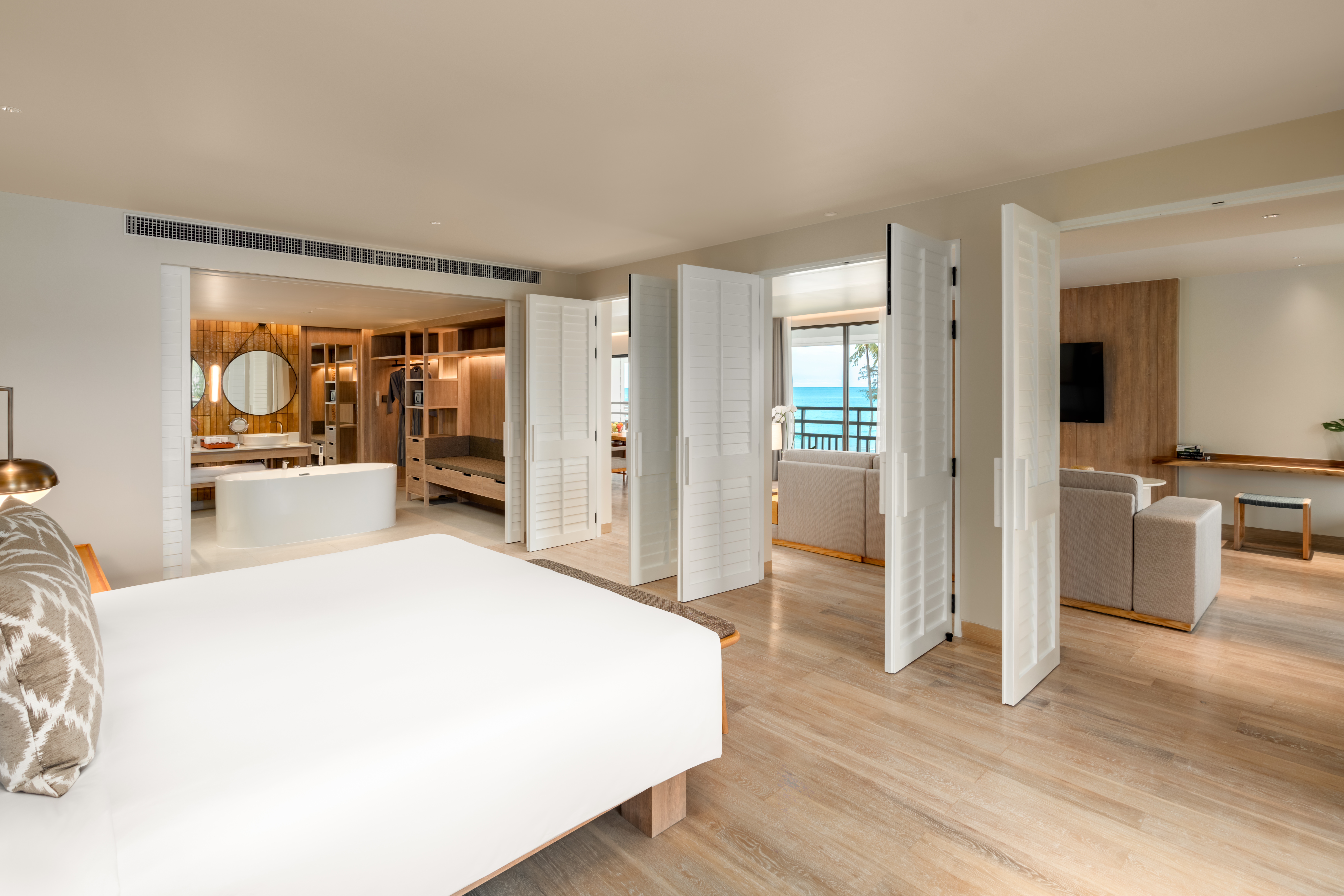 Suite King Size Bed