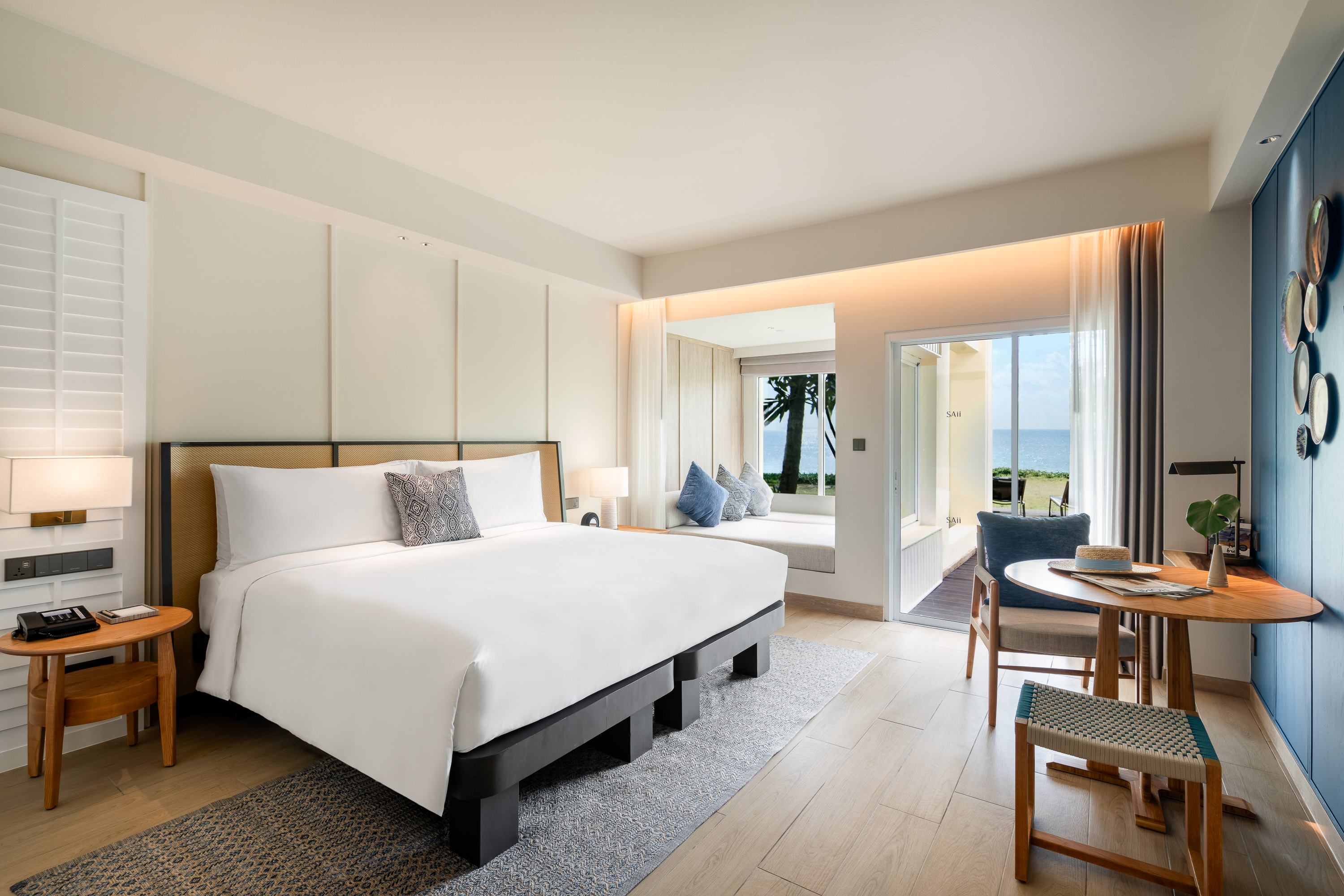 Double King Size Bed