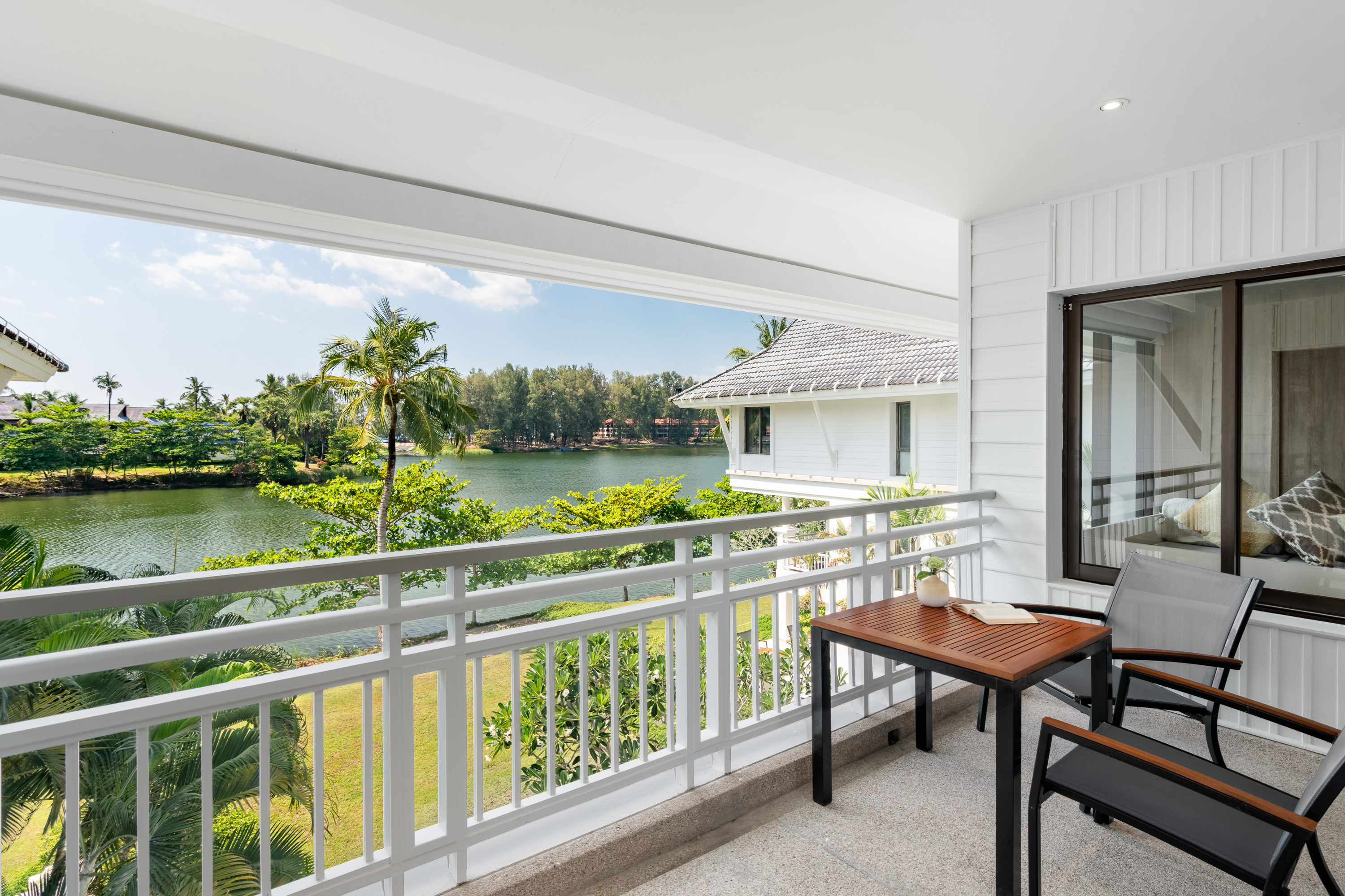 Suite King Bed One Bedroom 