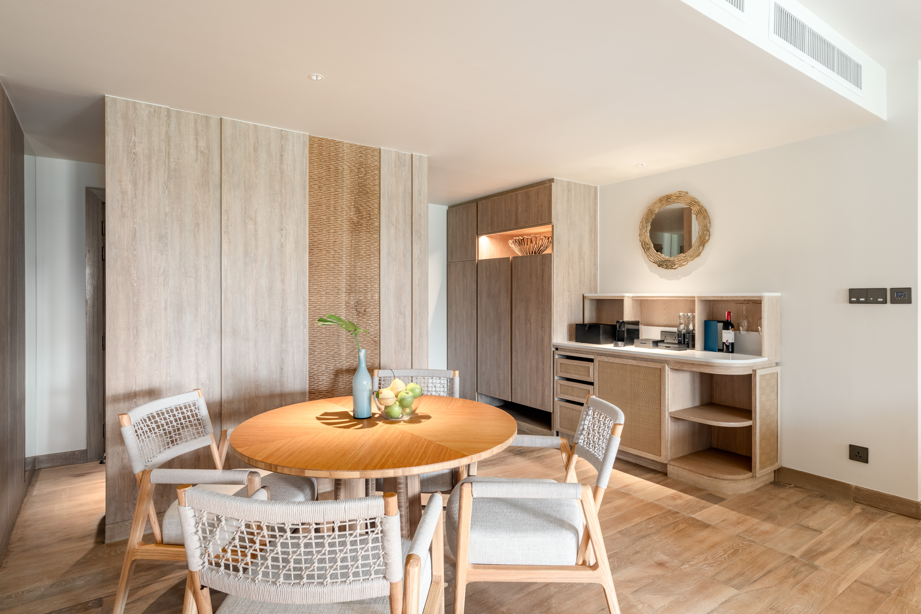 Suite King Bed One Bedroom 