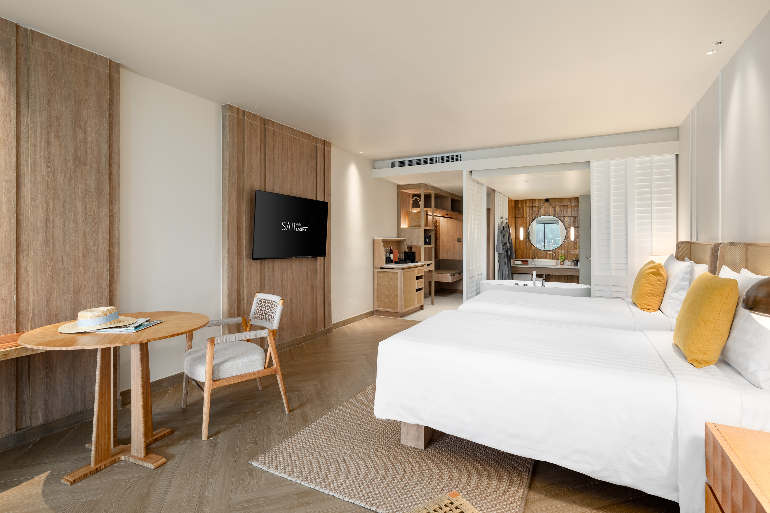 Double Club King Bed