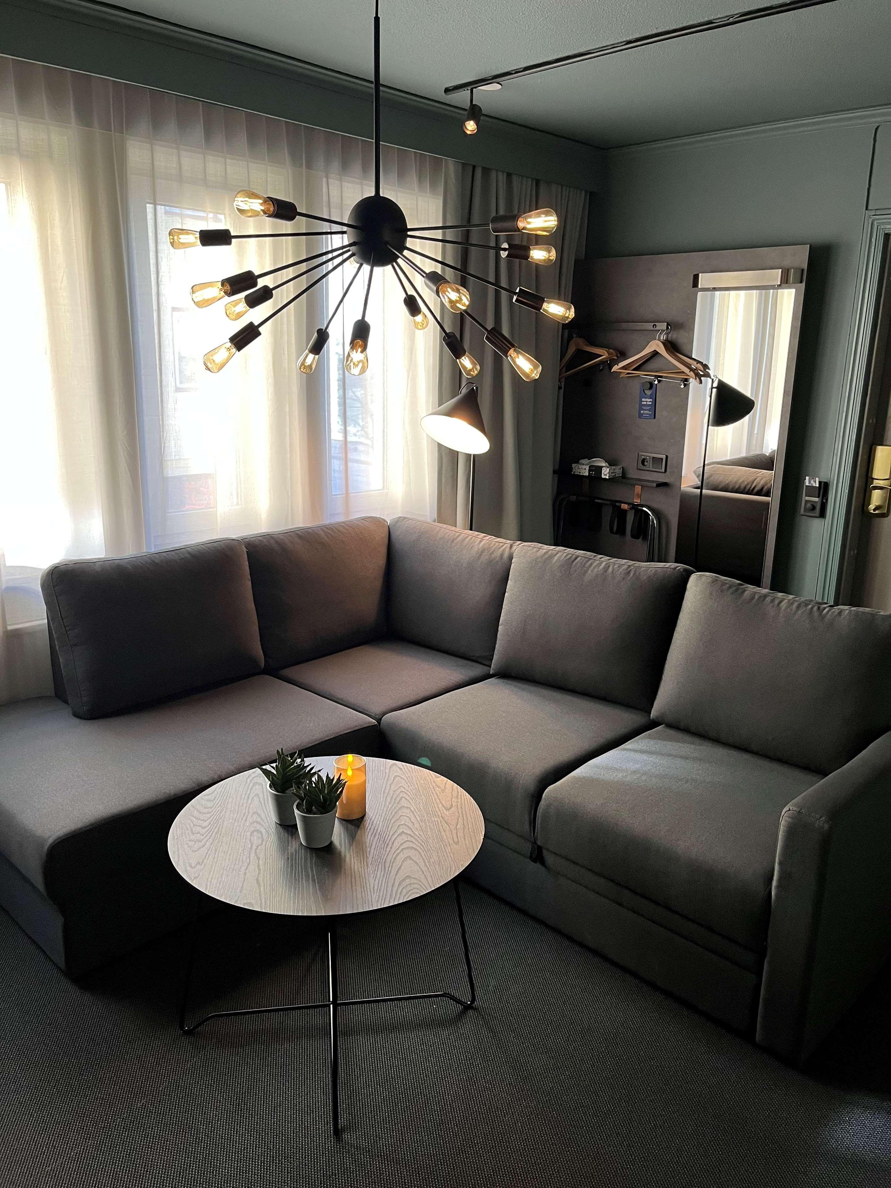 Studio King Size Bed