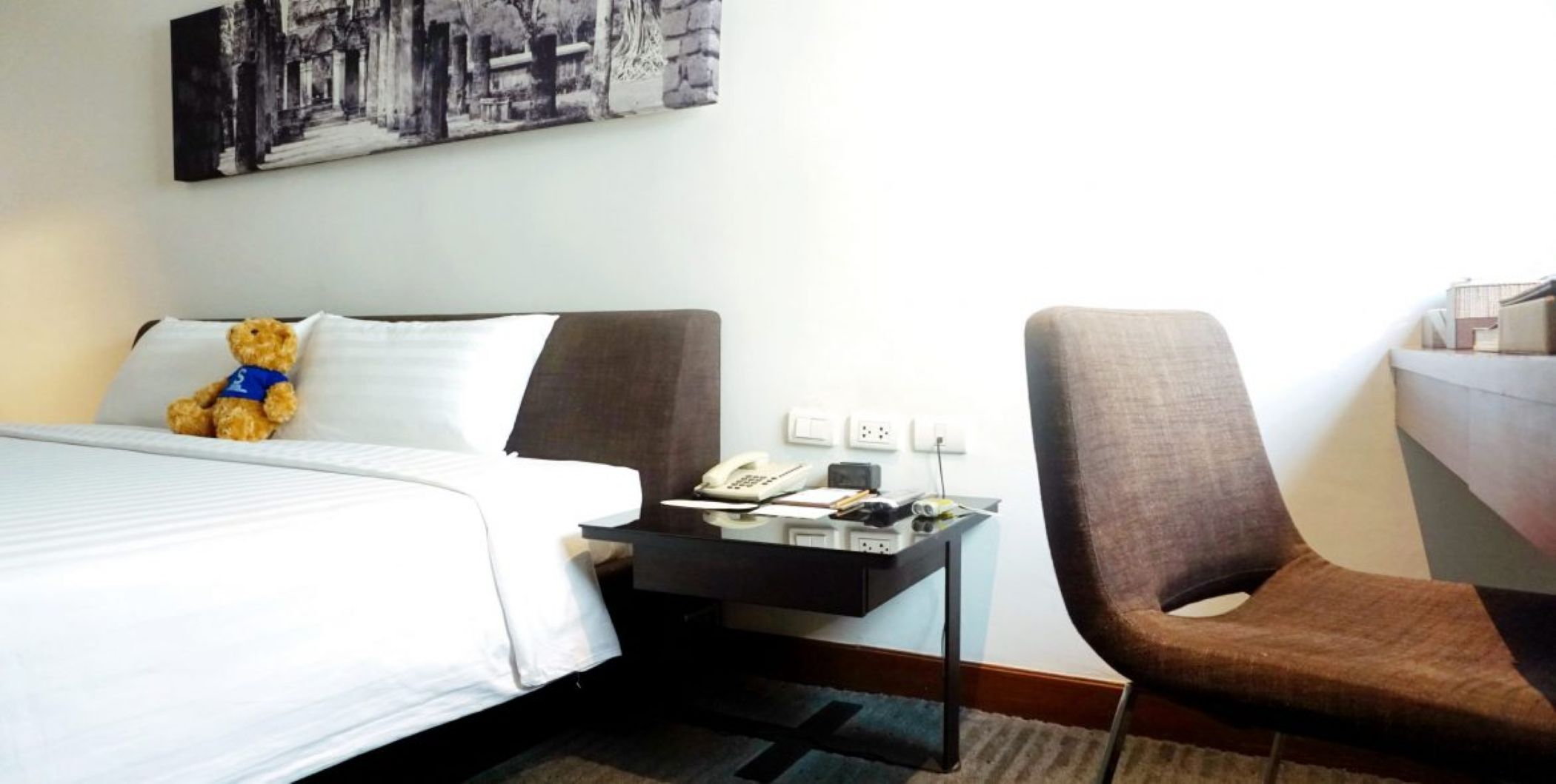 Double Deluxe King Bed