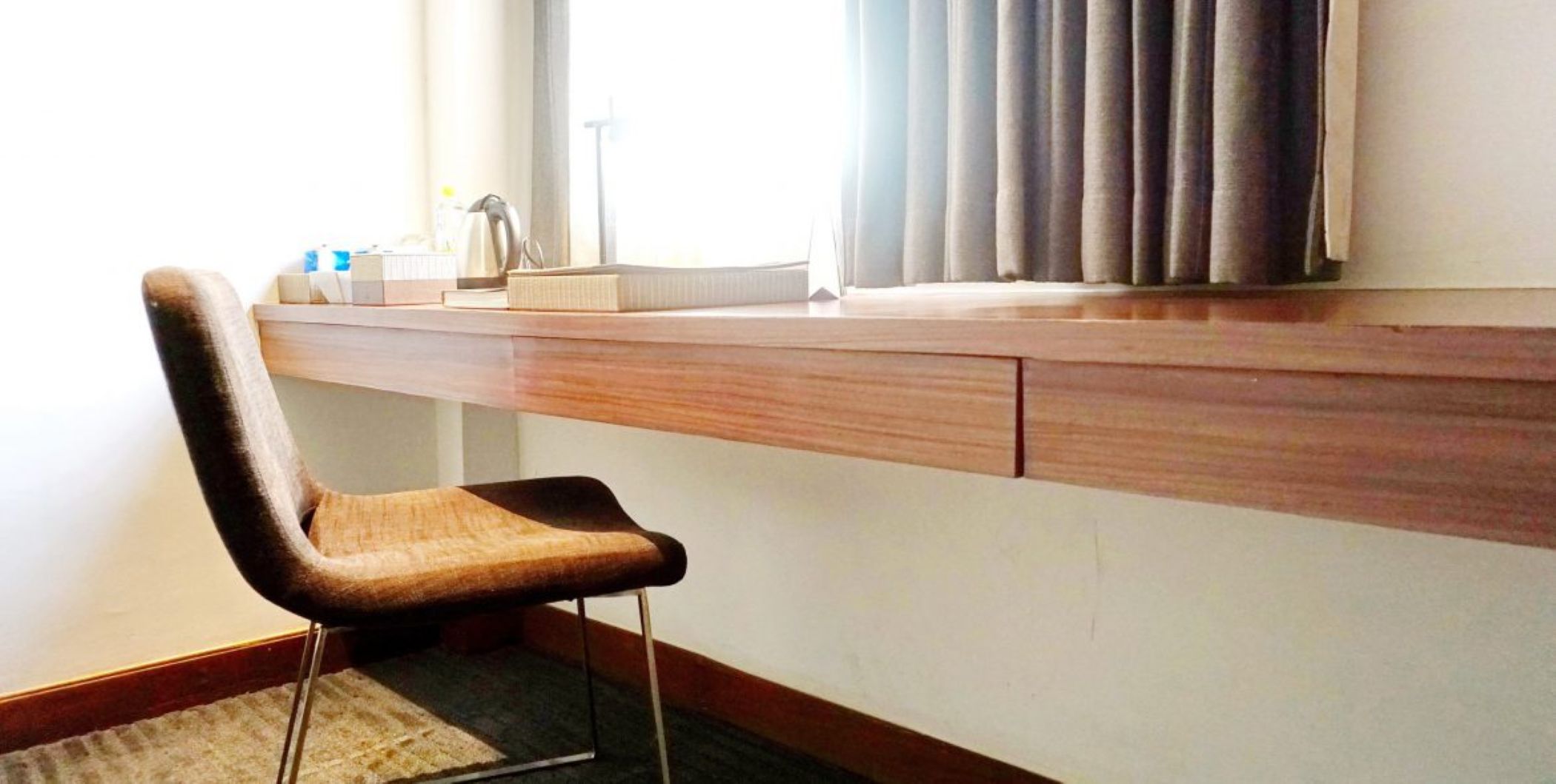 Single Deluxe King Bed