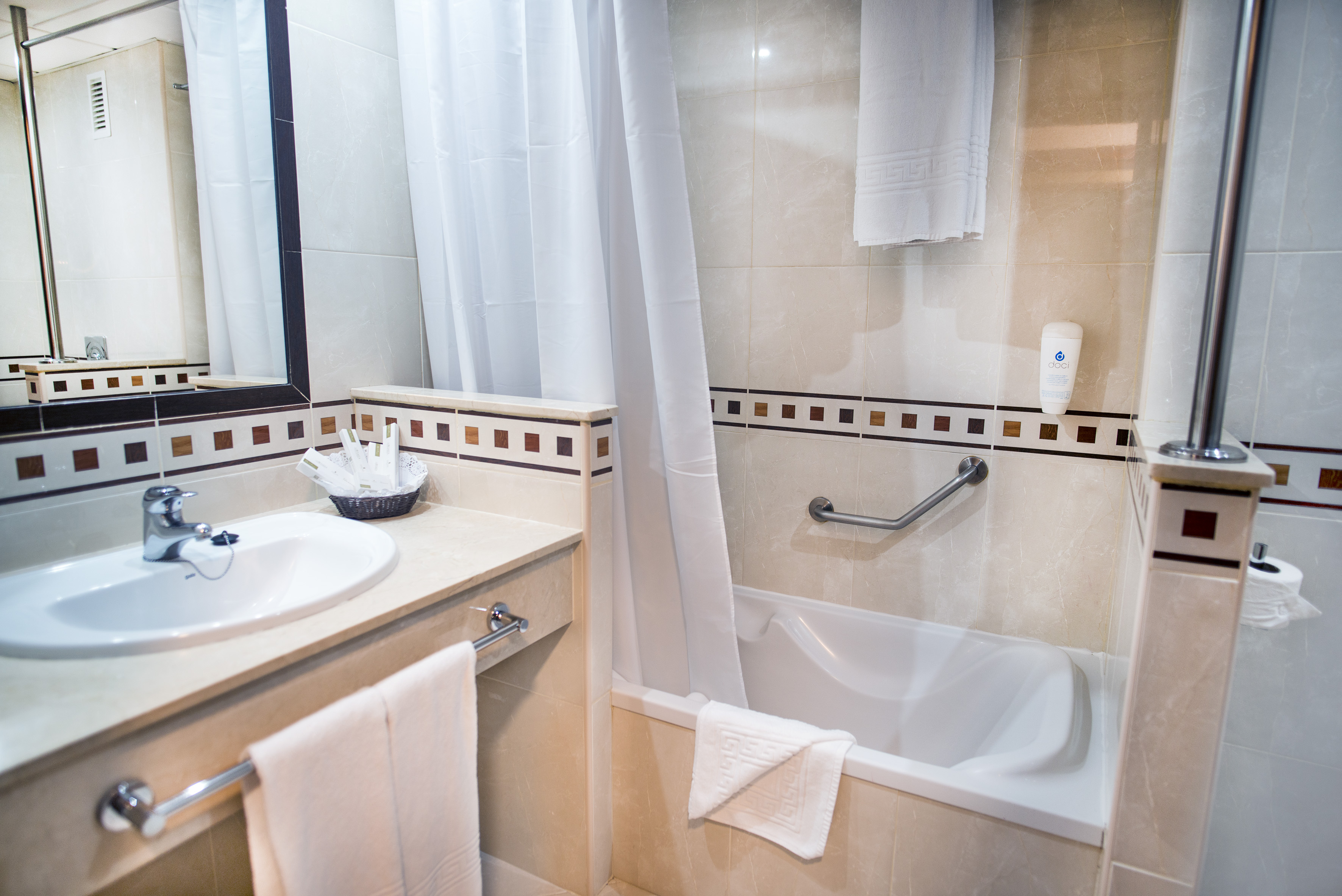 Double or Twin Standard