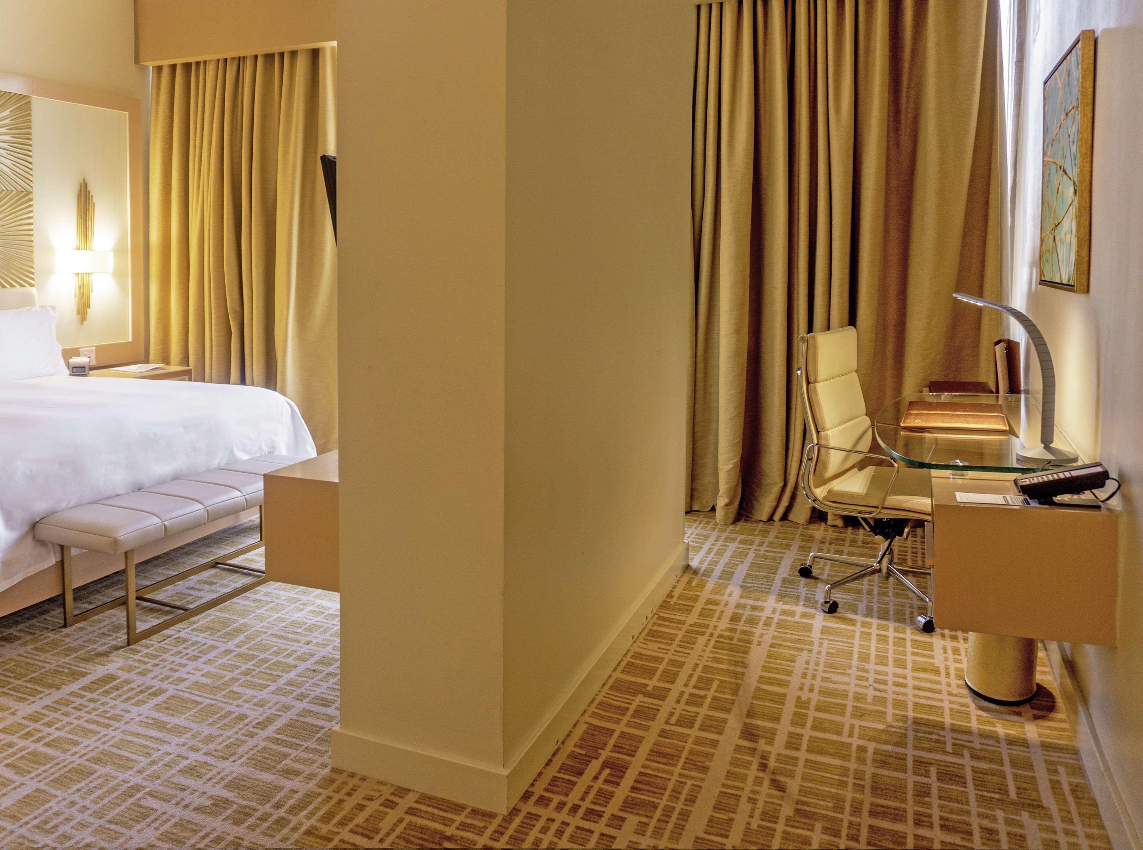 Double Deluxe King Bed