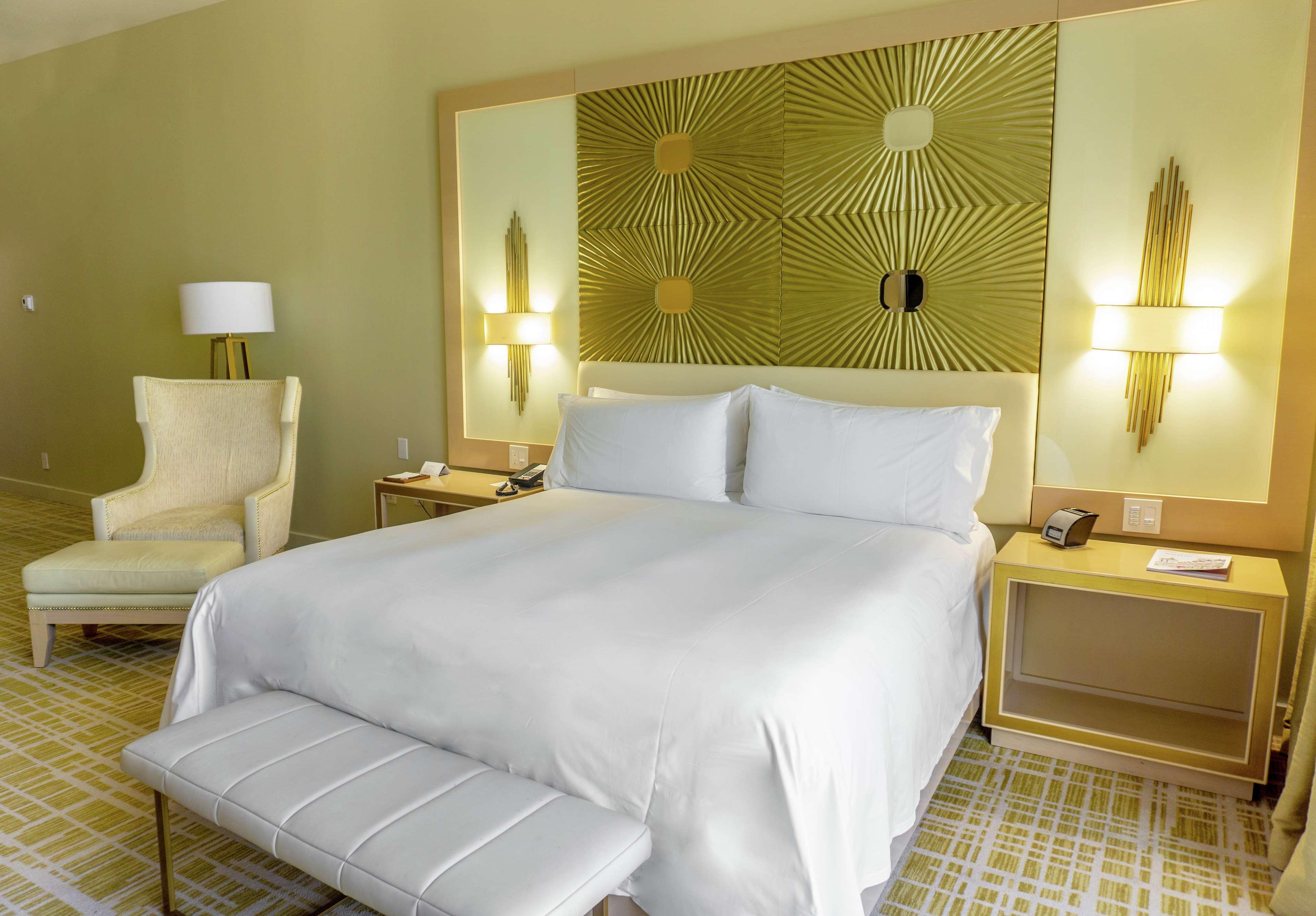 Double Deluxe King Bed