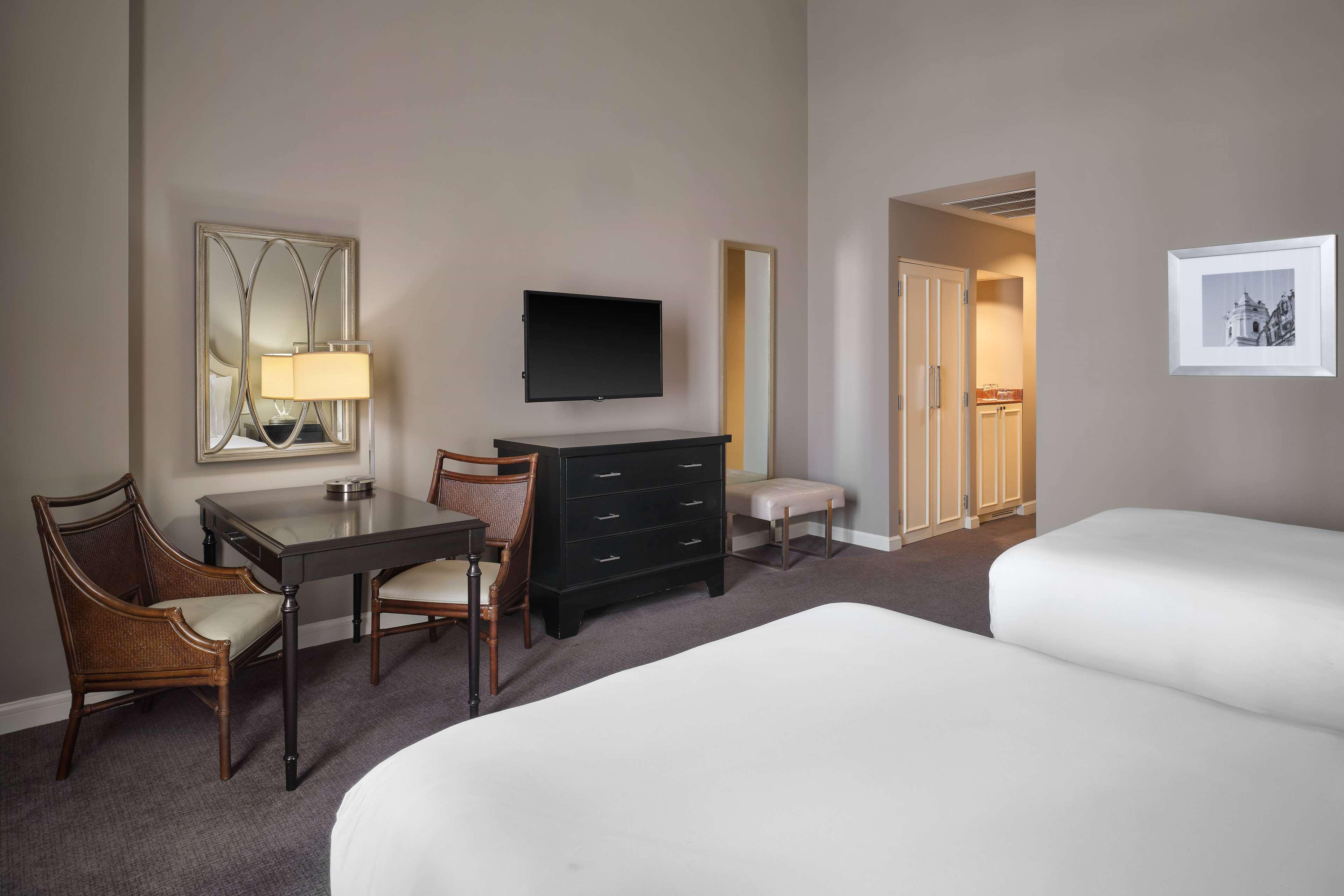 Room Deluxe Two Double Beds