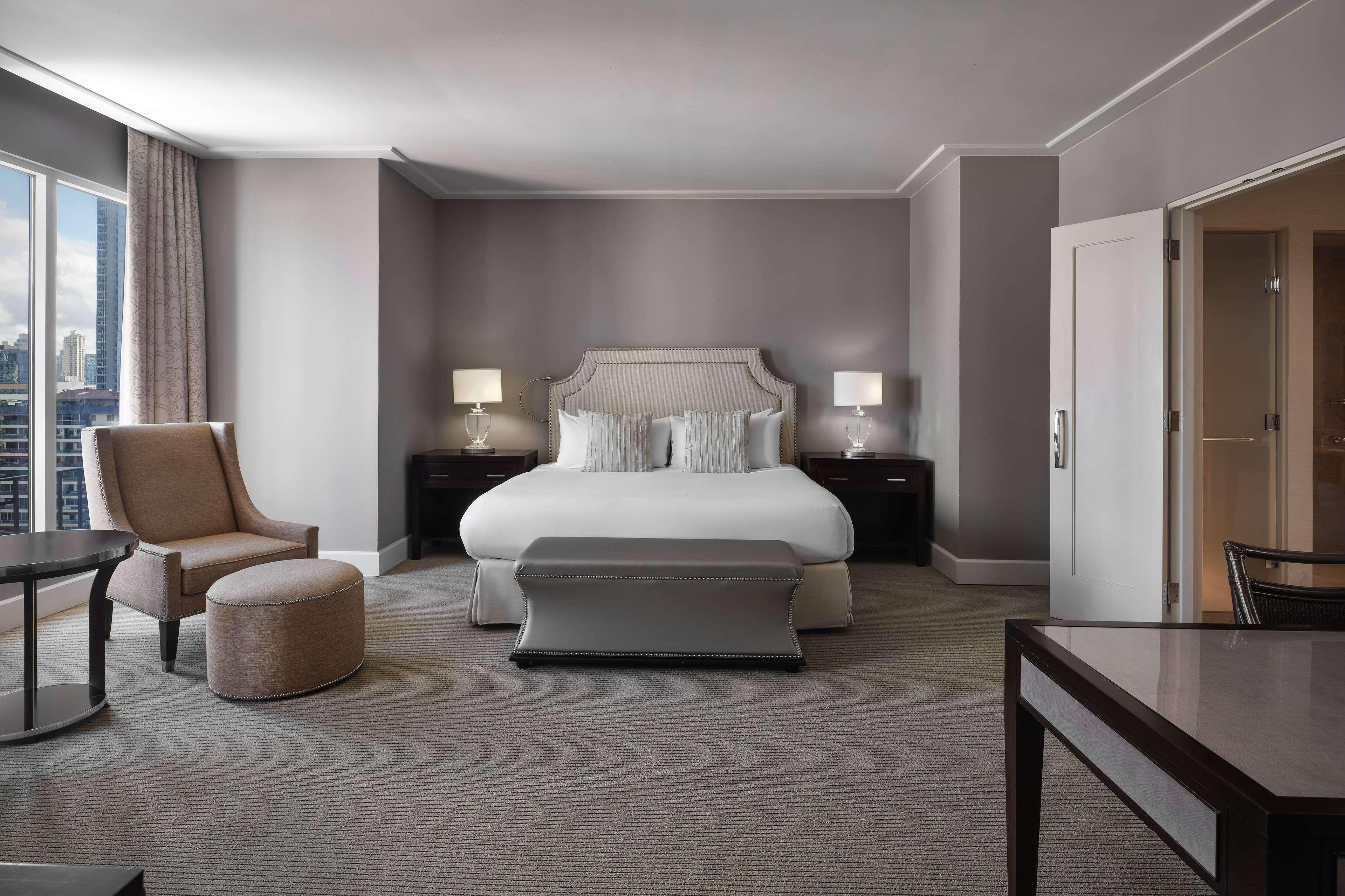 Room Executive King Bed