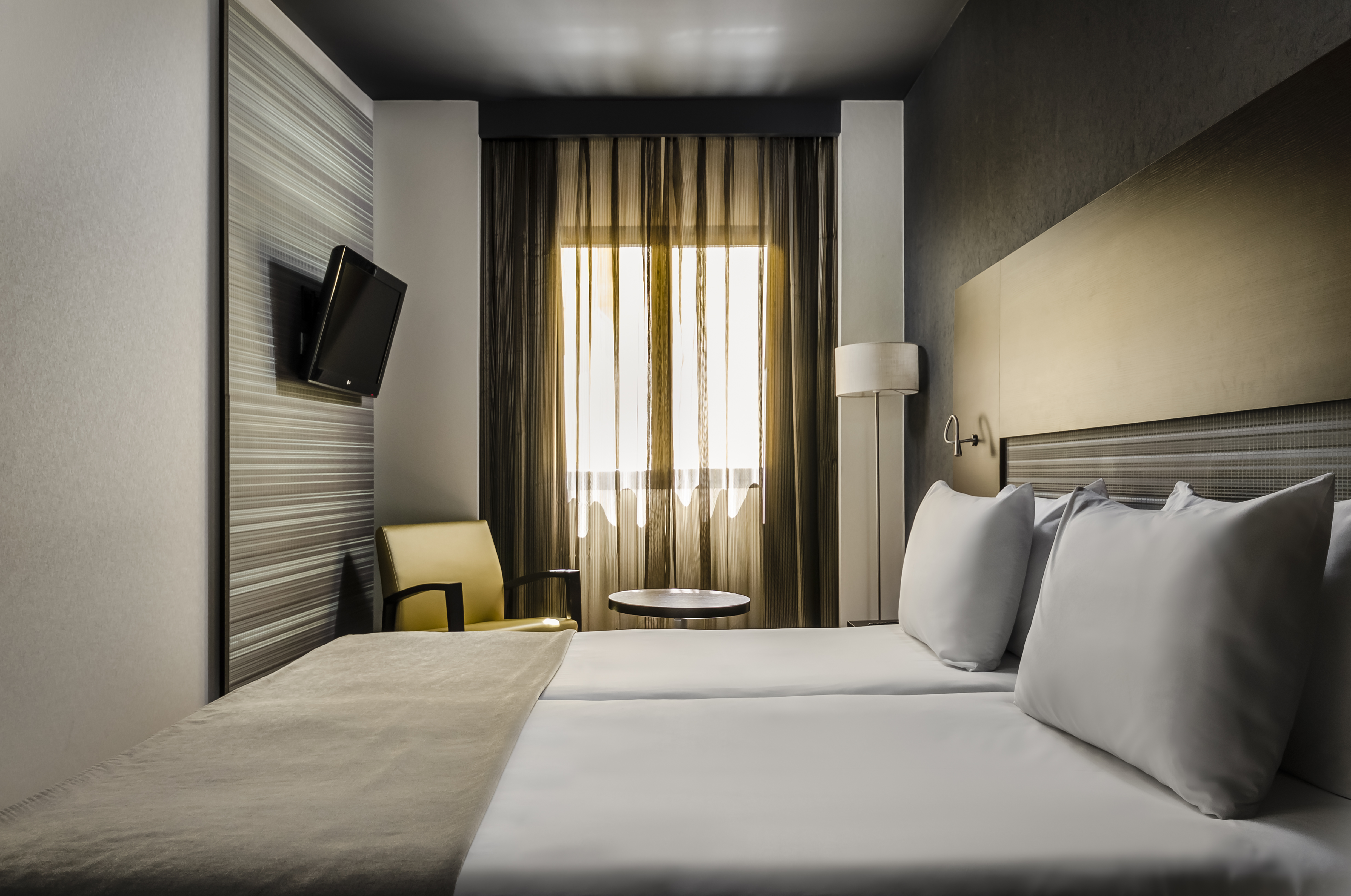 Double or Twin Standard