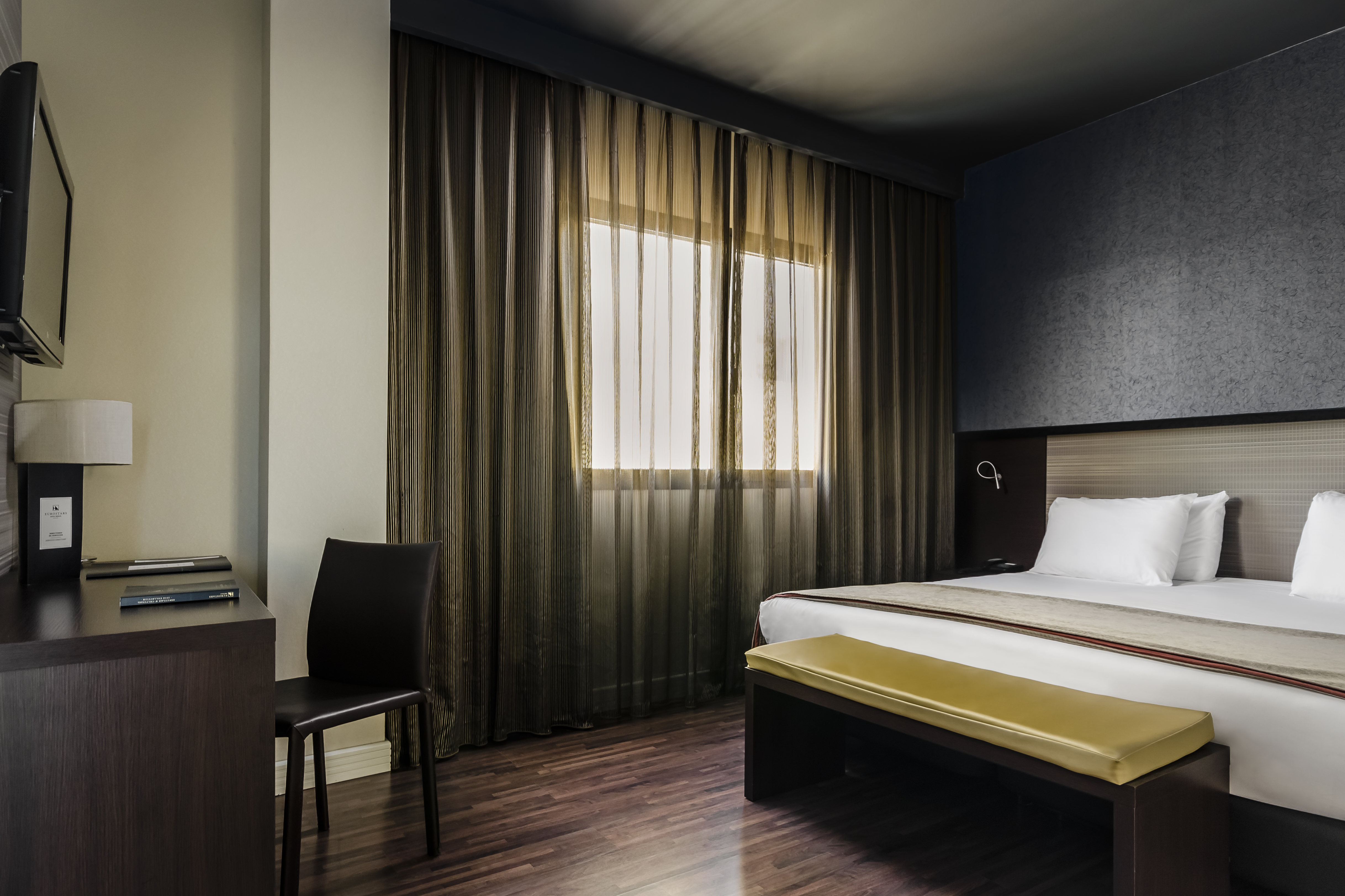 Double or Twin Standard