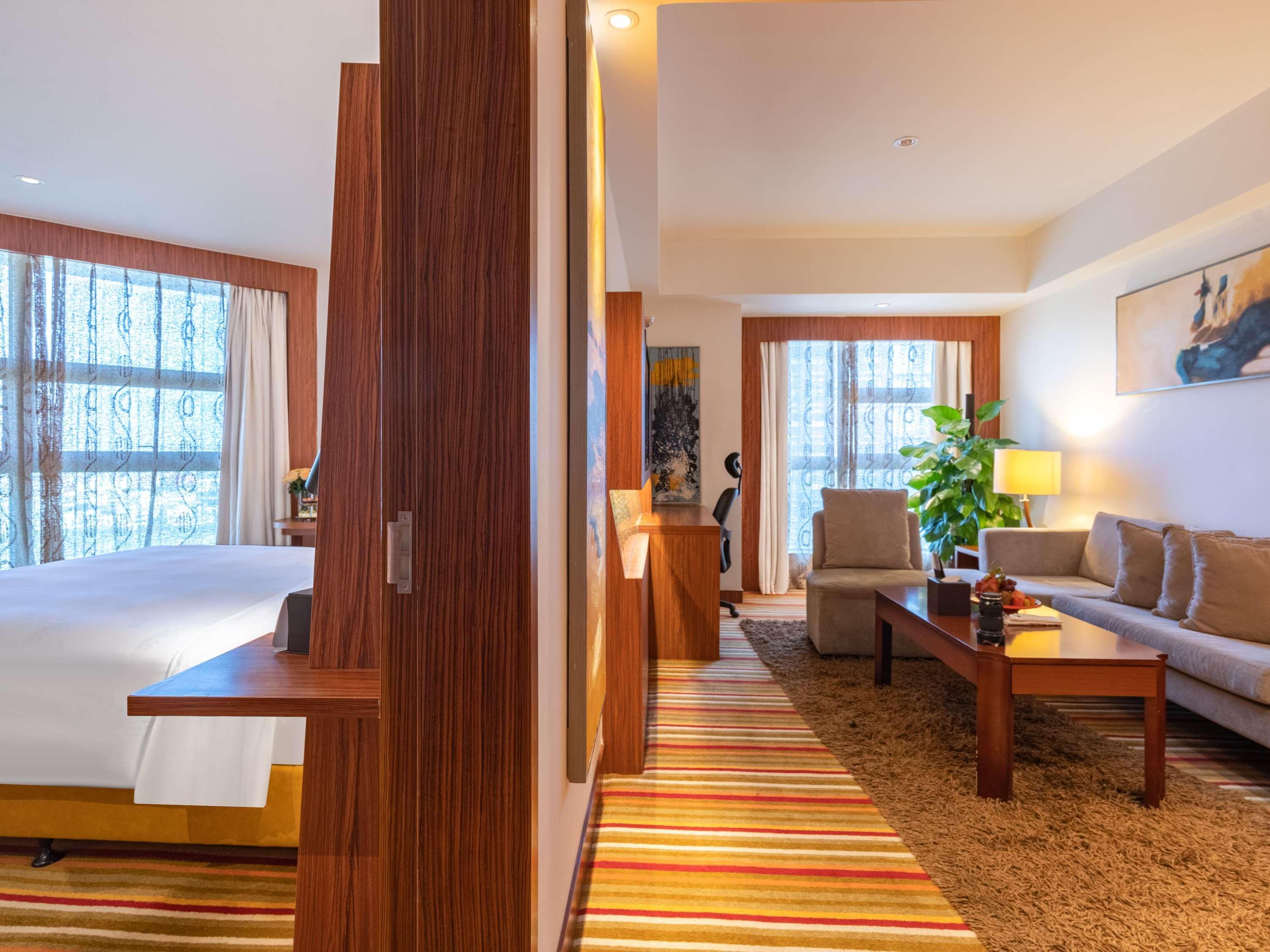 Suite Premier City View